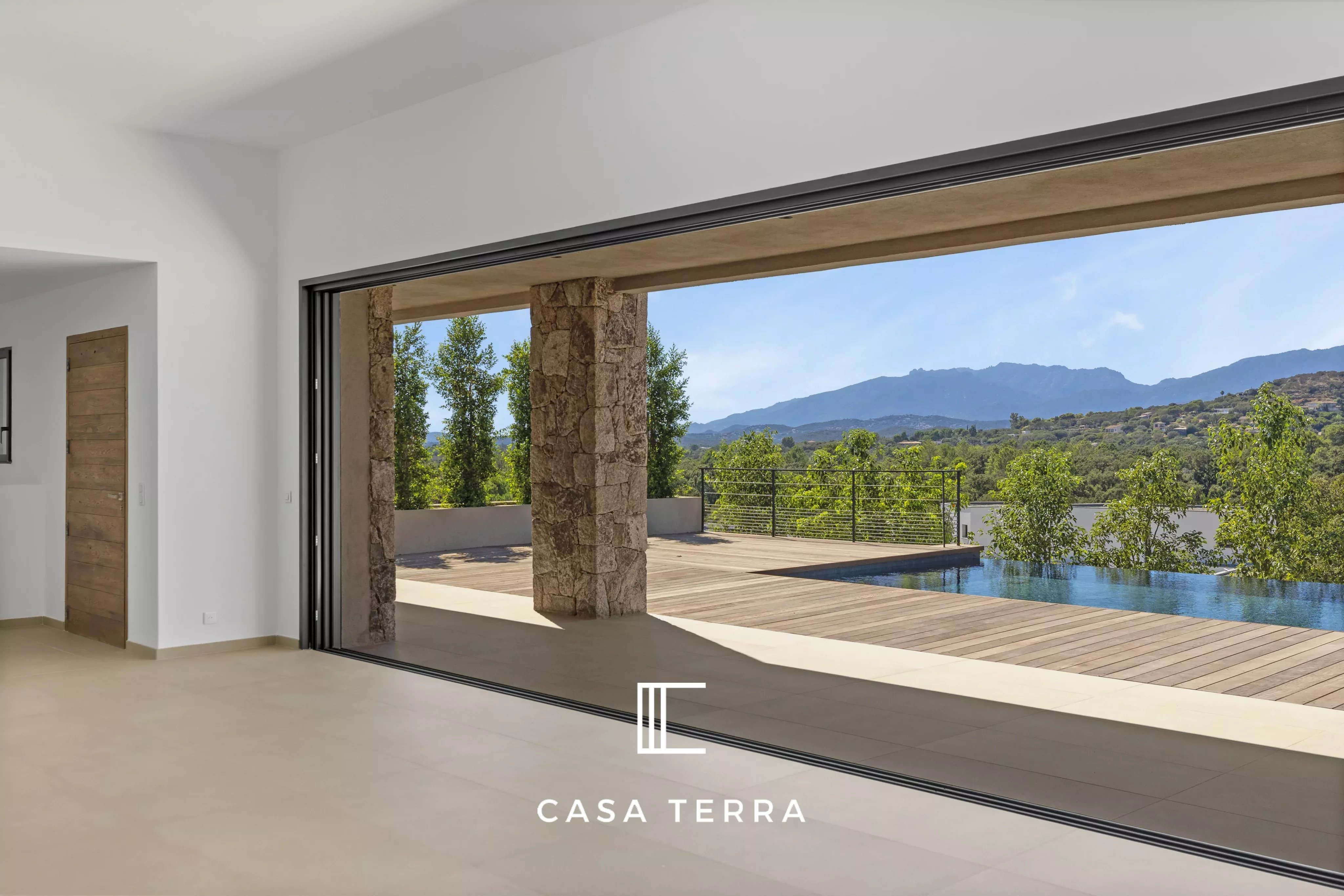 Photo 9 — Casa Terra Real Estate