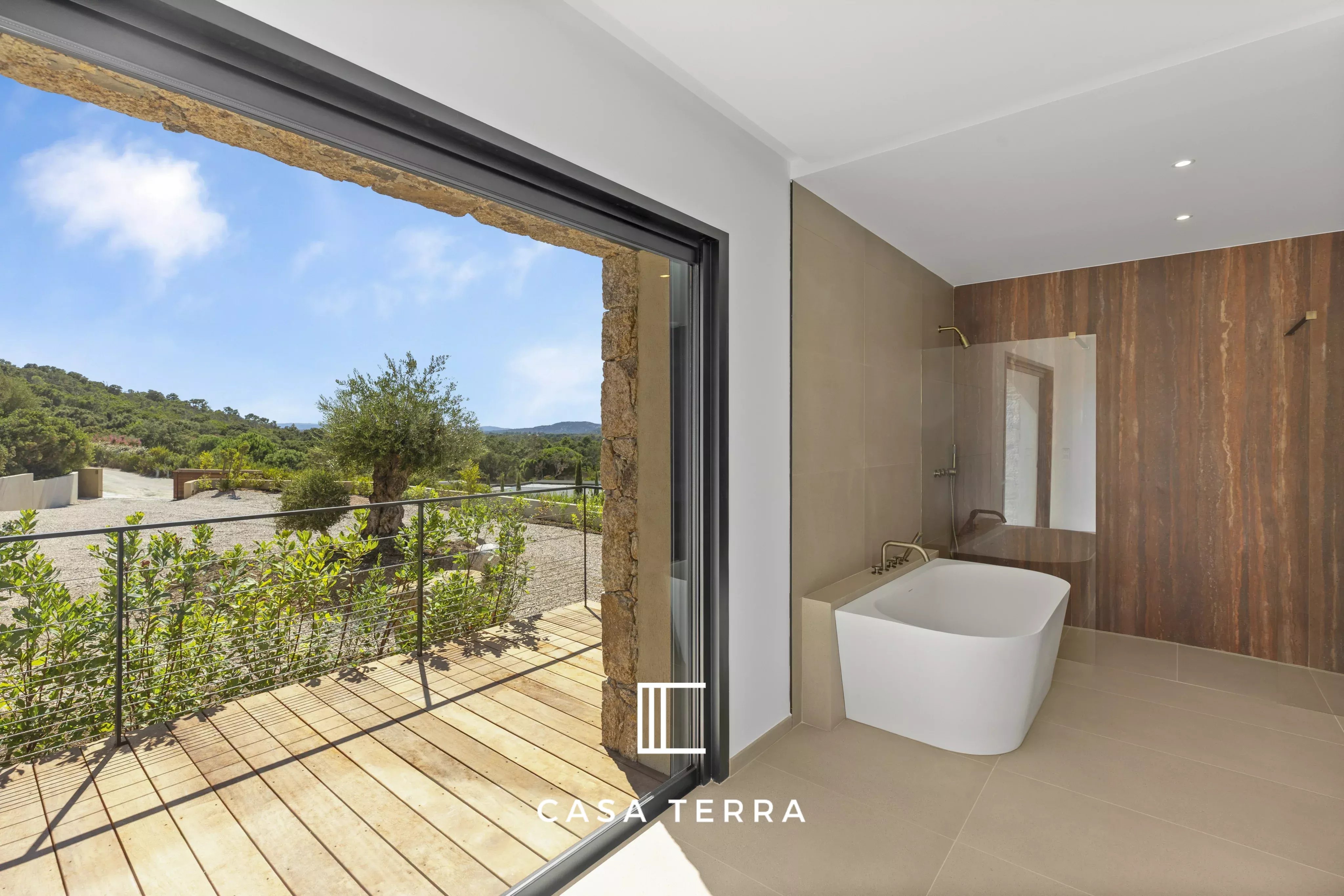 Photo 13 — Casa Terra Real Estate