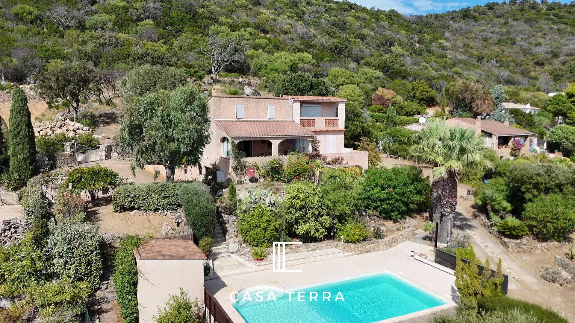 Photo 4 — Casa Terra Real Estate