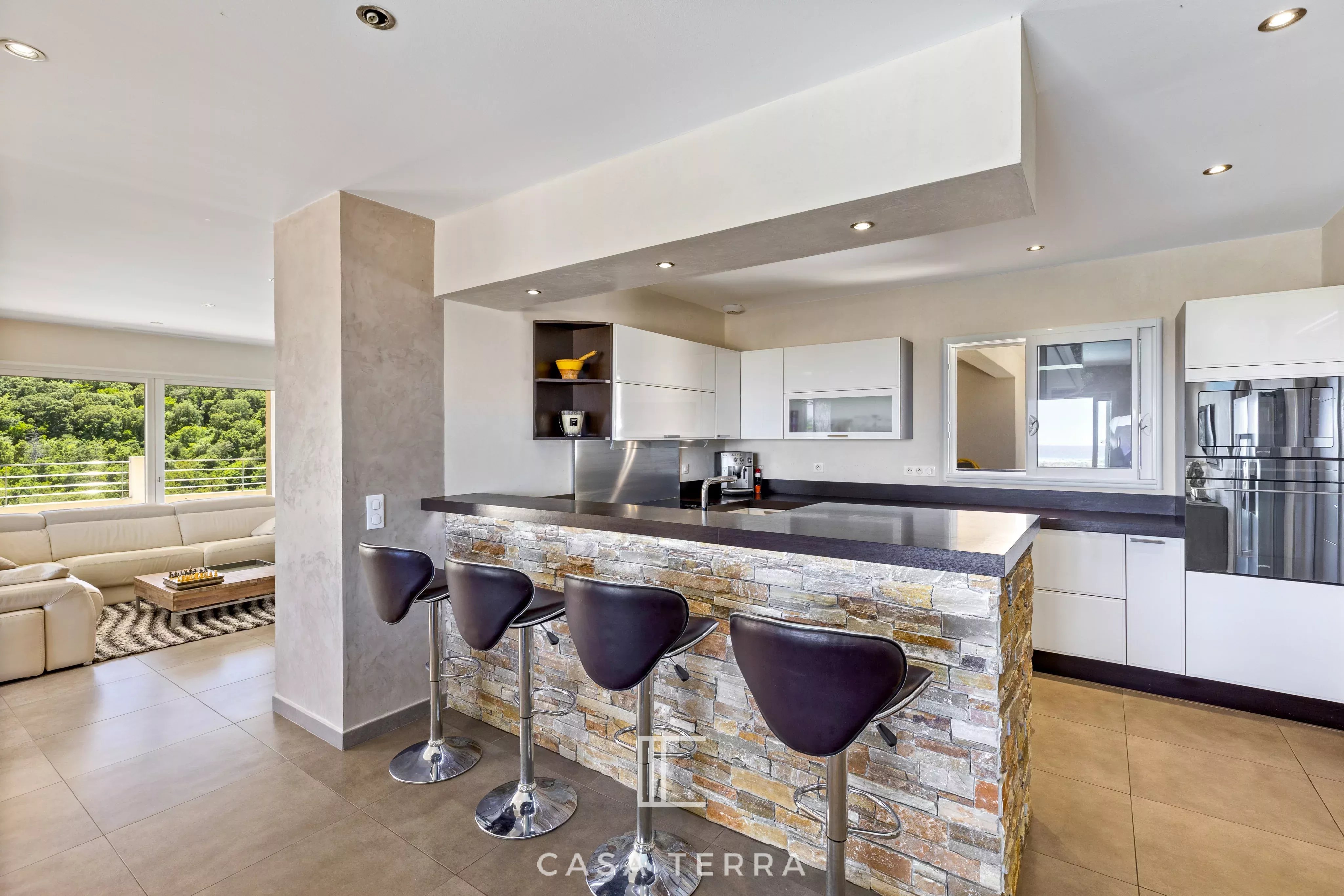 Photo 3 — Casa Terra Real Estate