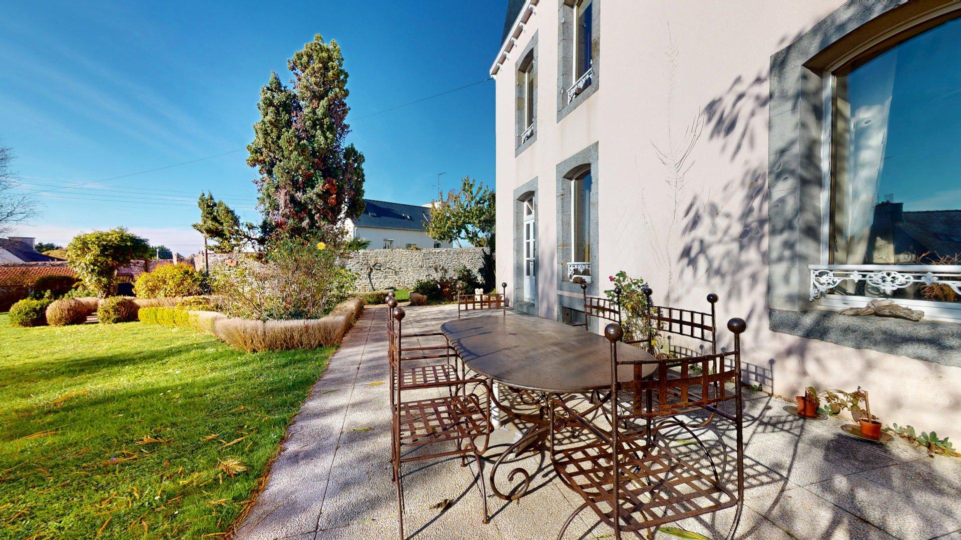 Photo 2 — NOVELIOZ - Rennes_Saint-Brieuc_Paris