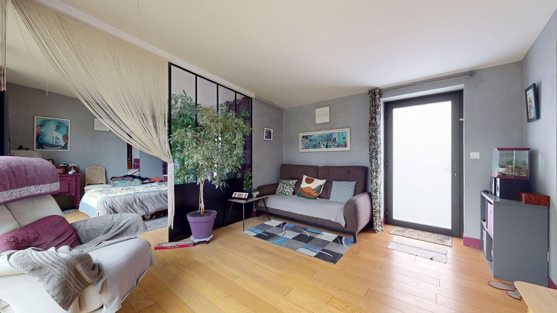 Photo 3 — NOVELIOZ - Rennes_Saint-Brieuc_Paris