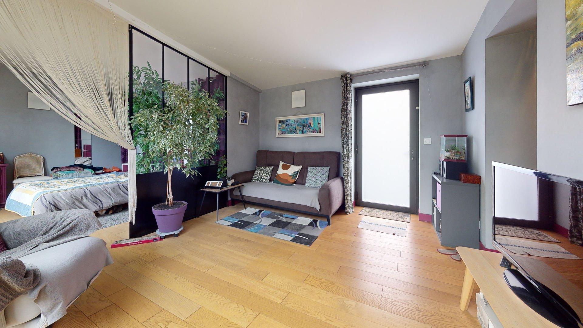 Photo 4 — NOVELIOZ - Rennes_Saint-Brieuc_Paris