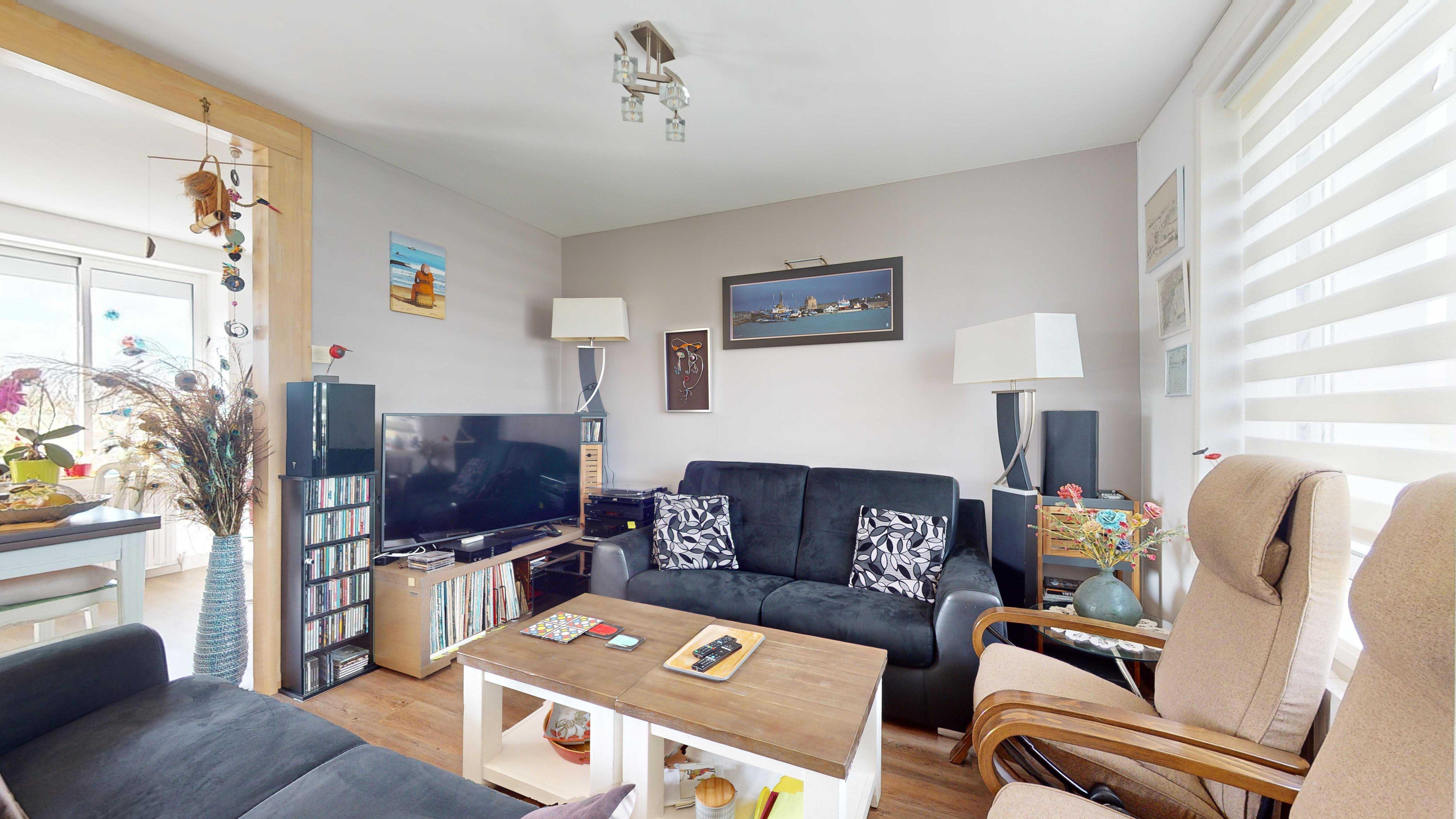 Photo 10 — NOVELIOZ - Rennes_Saint-Brieuc_Paris