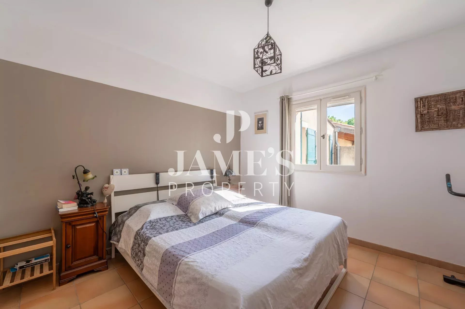 Photo 6 — JAME'S PROPERTY