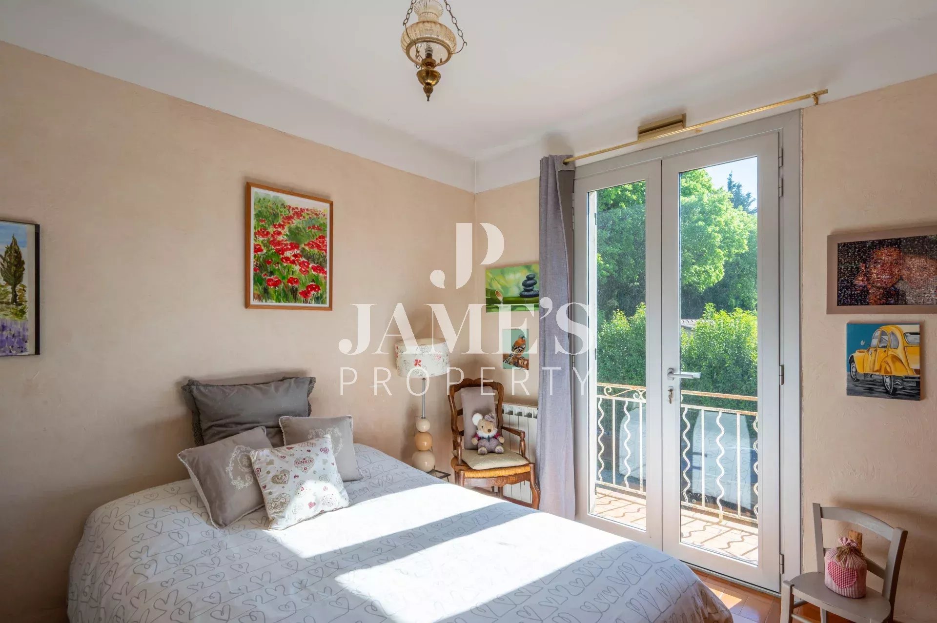 Photo 7 — JAME'S PROPERTY