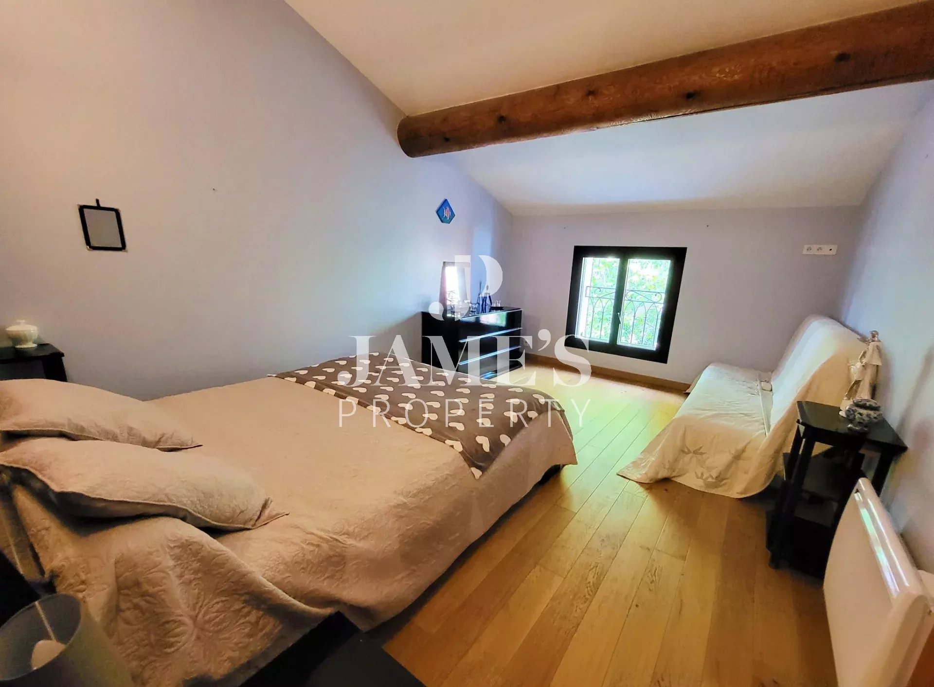 Photo 10 — JAME'S PROPERTY