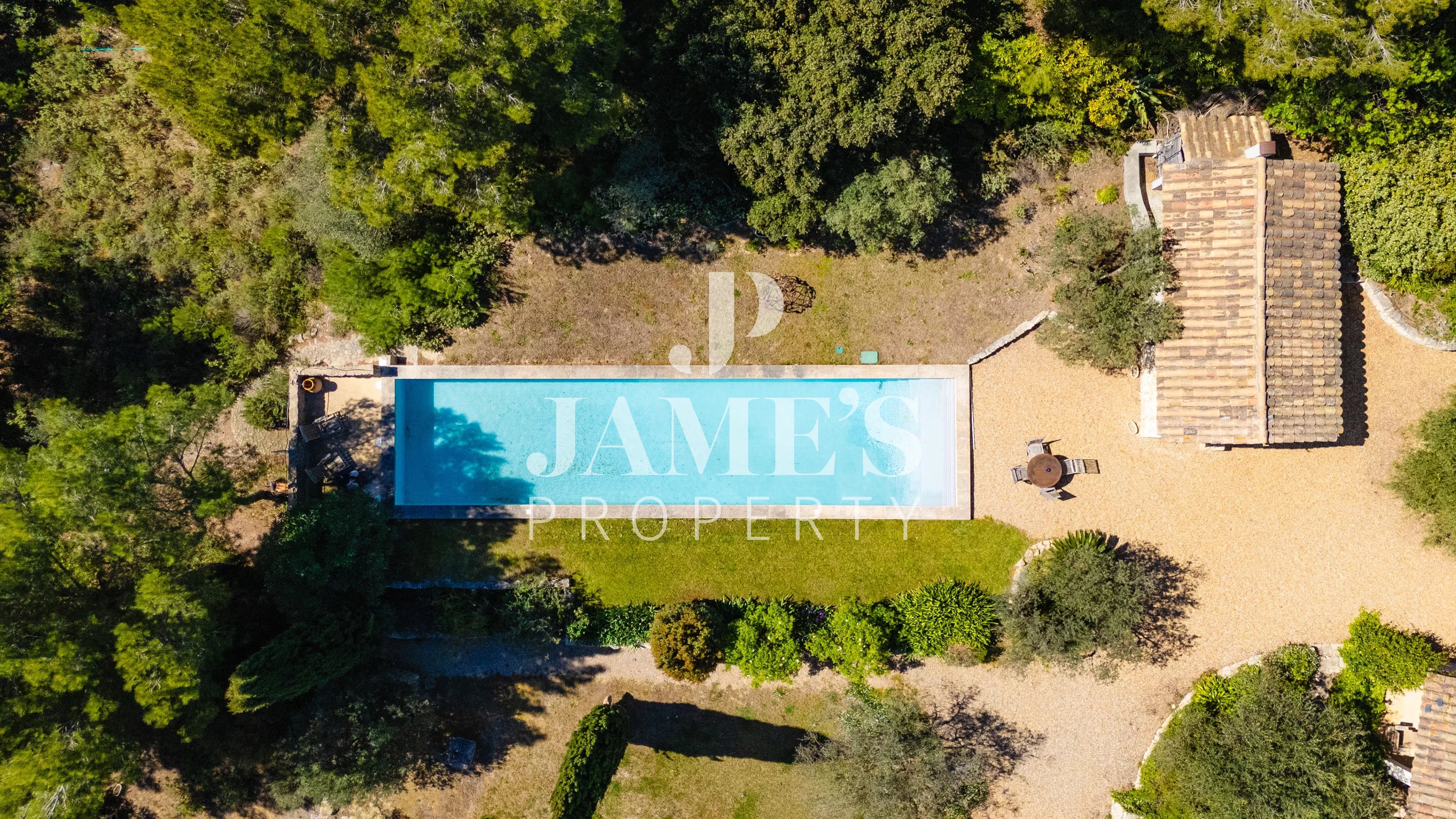 Photo 4 — JAME'S PROPERTY