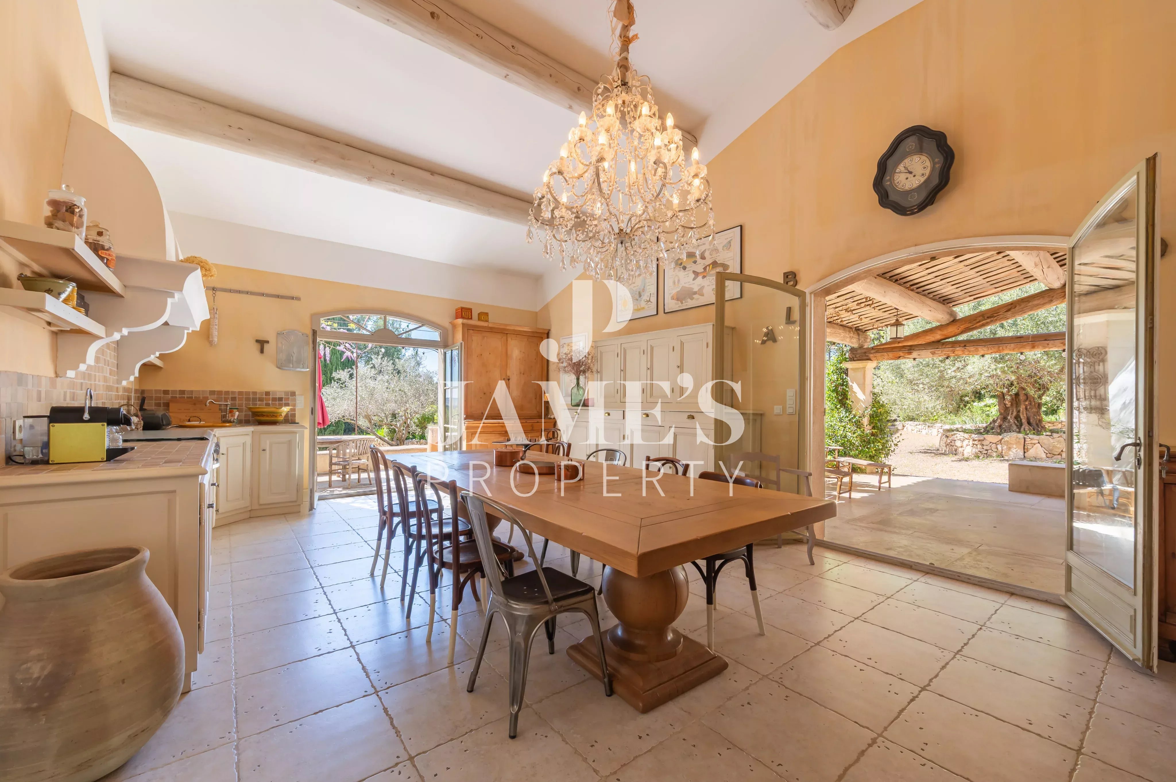Photo 10 — JAME'S PROPERTY