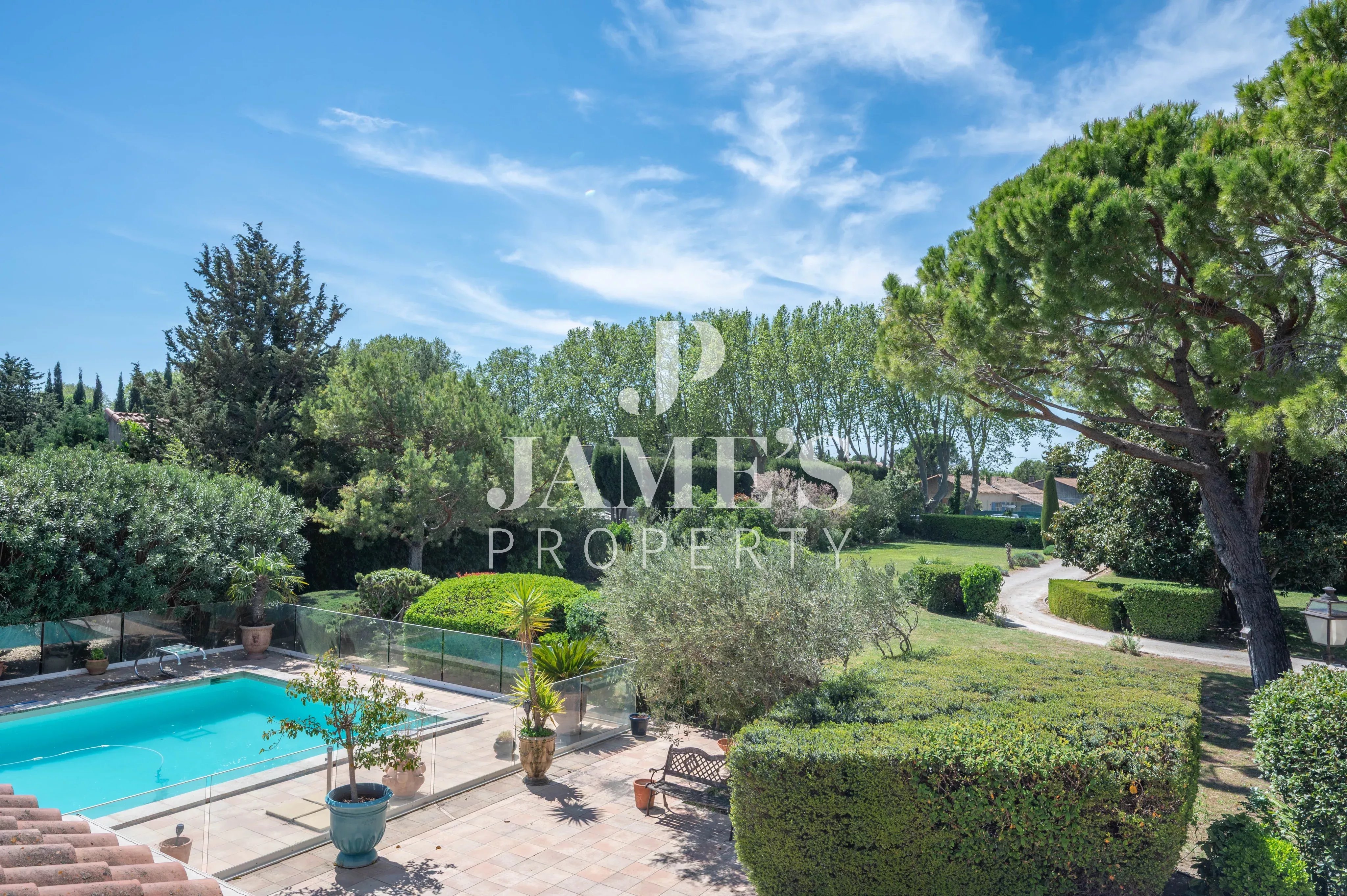 Photo 15 — JAME'S PROPERTY