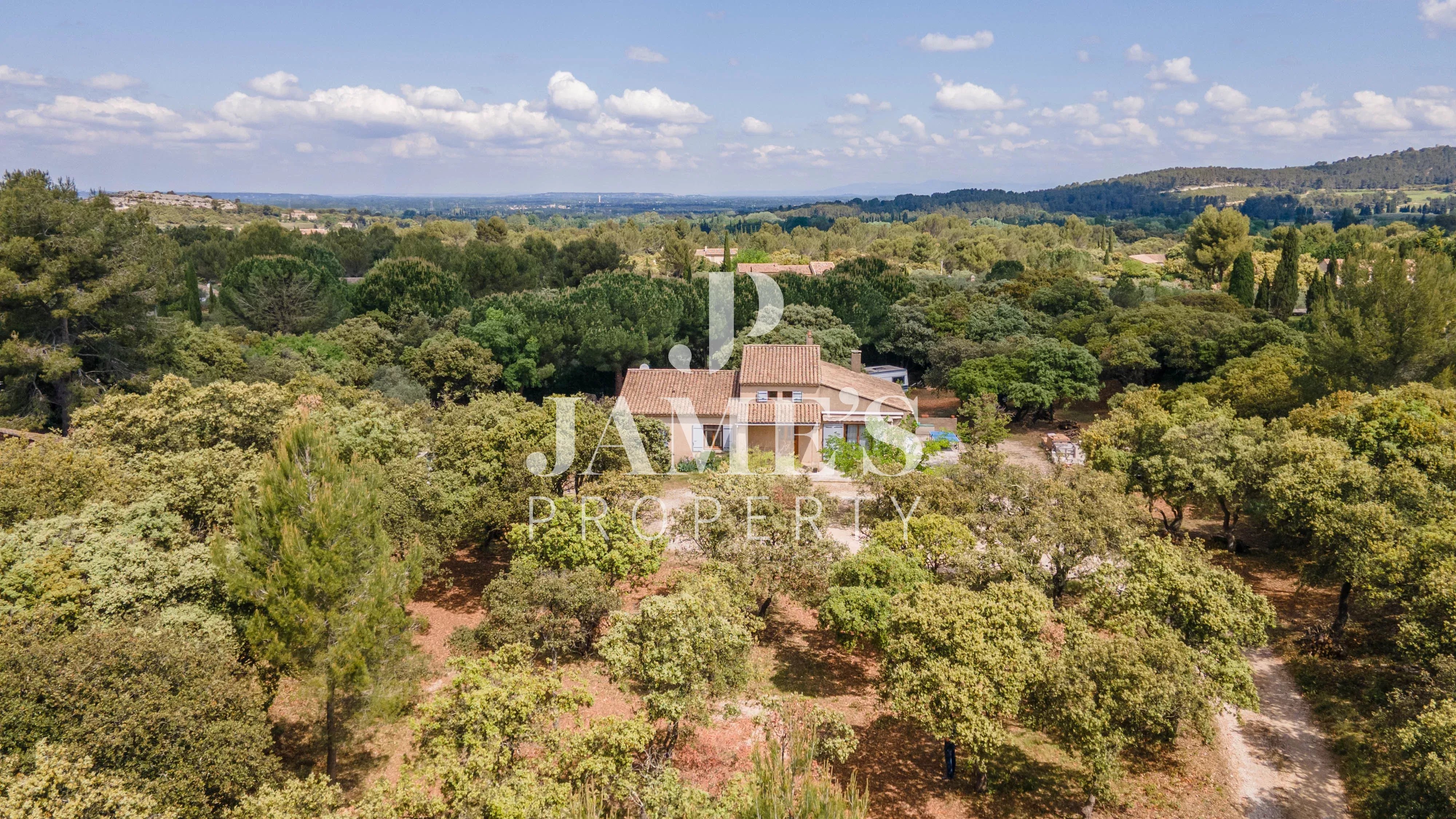 Photo 2 — JAME'S PROPERTY