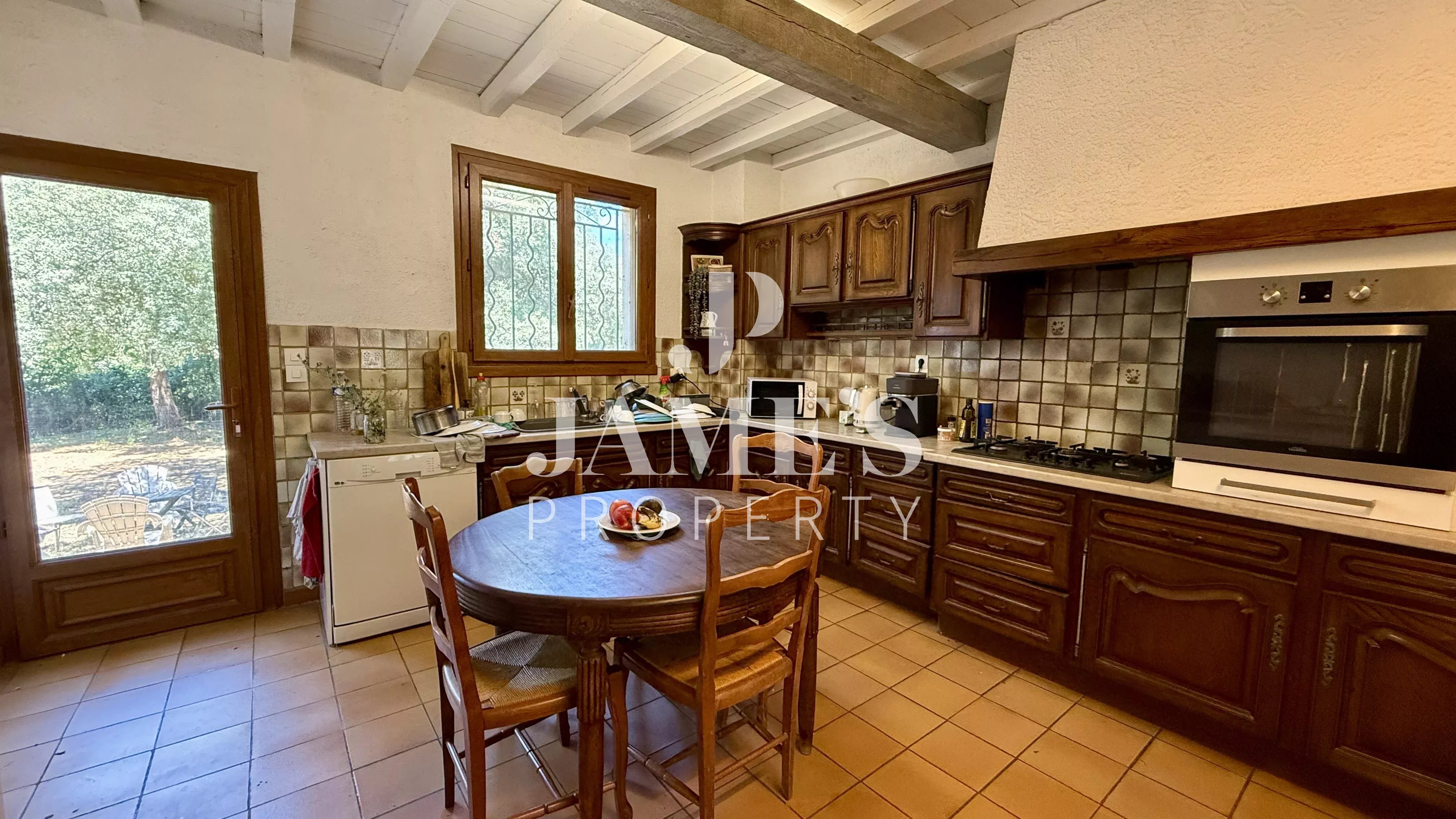 Photo 6 — JAME'S PROPERTY