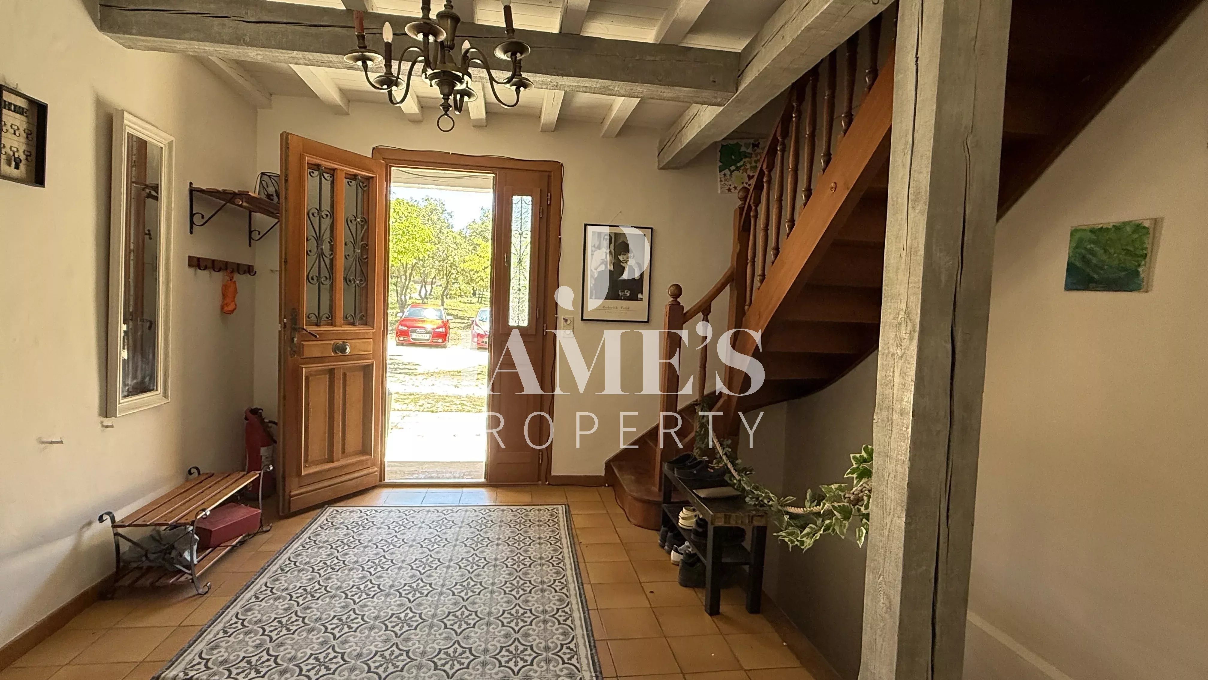 Photo 5 — JAME'S PROPERTY