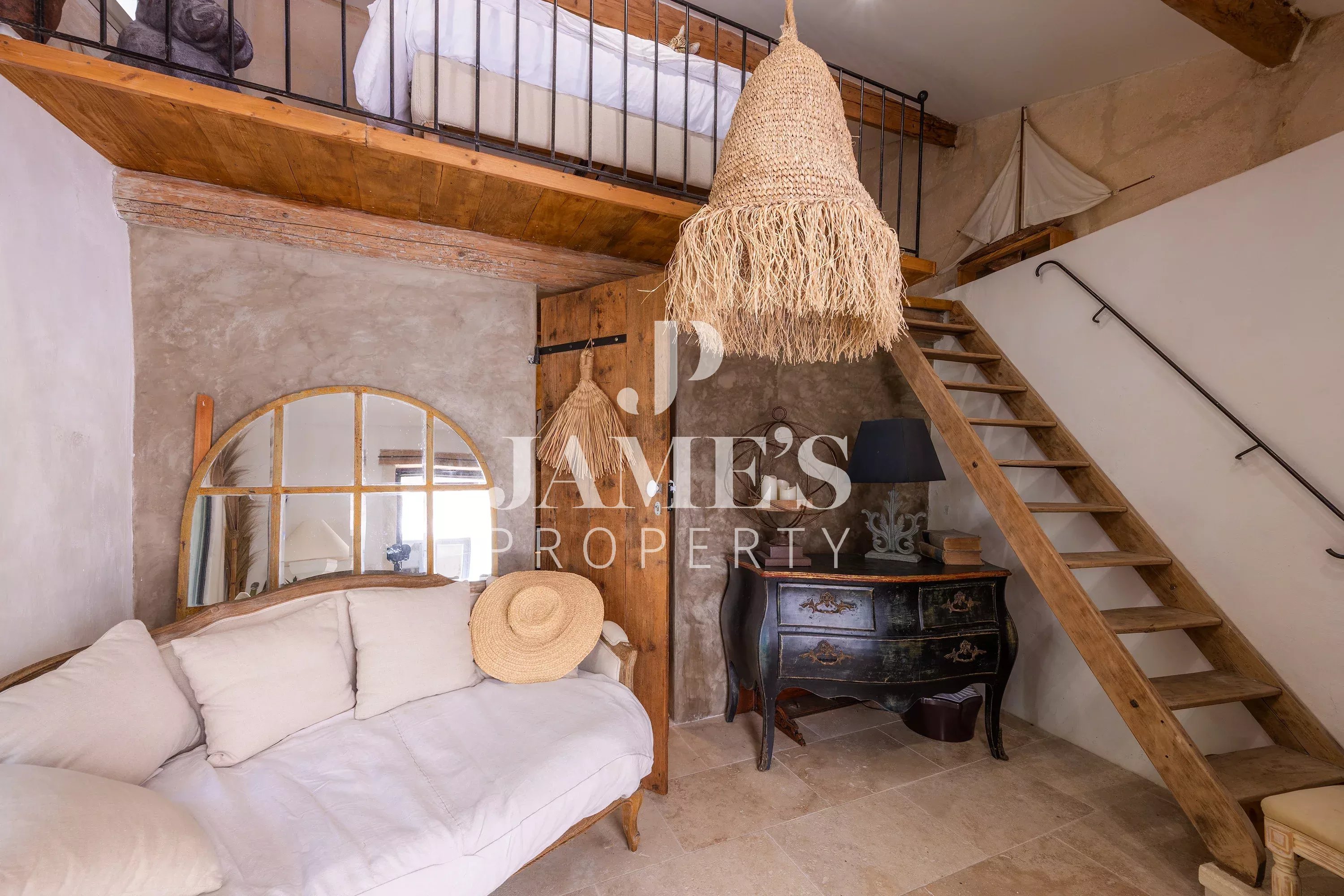 Photo 13 — JAME'S PROPERTY