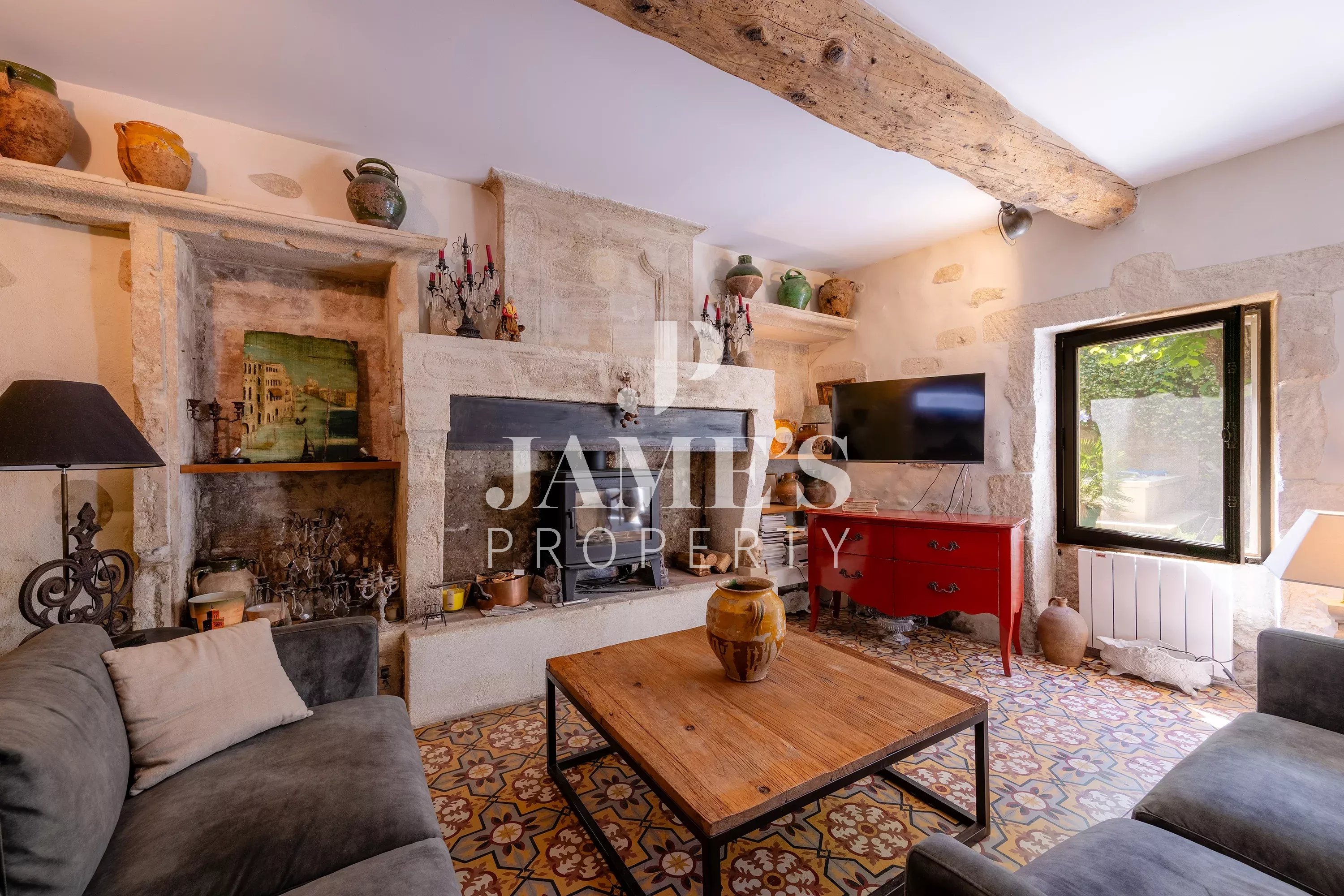 Photo 5 — JAME'S PROPERTY