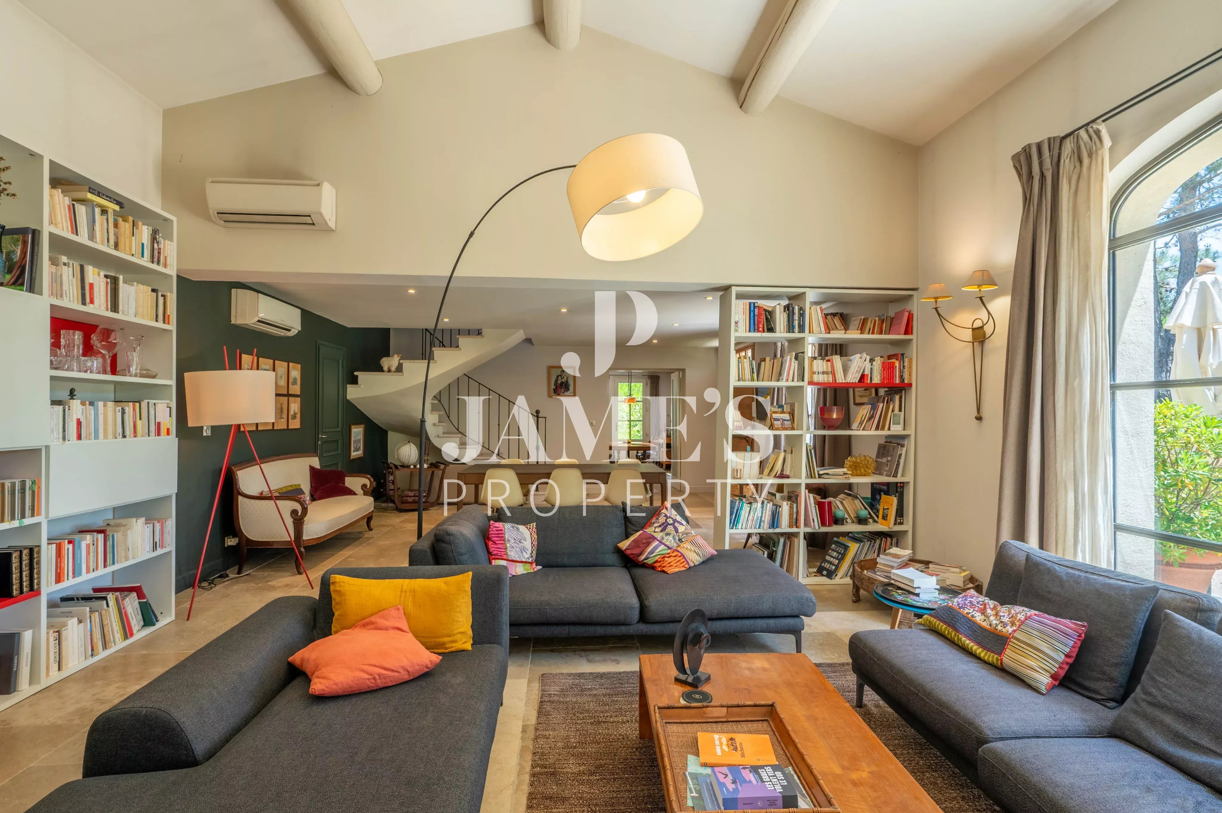 Photo 9 — JAME'S PROPERTY