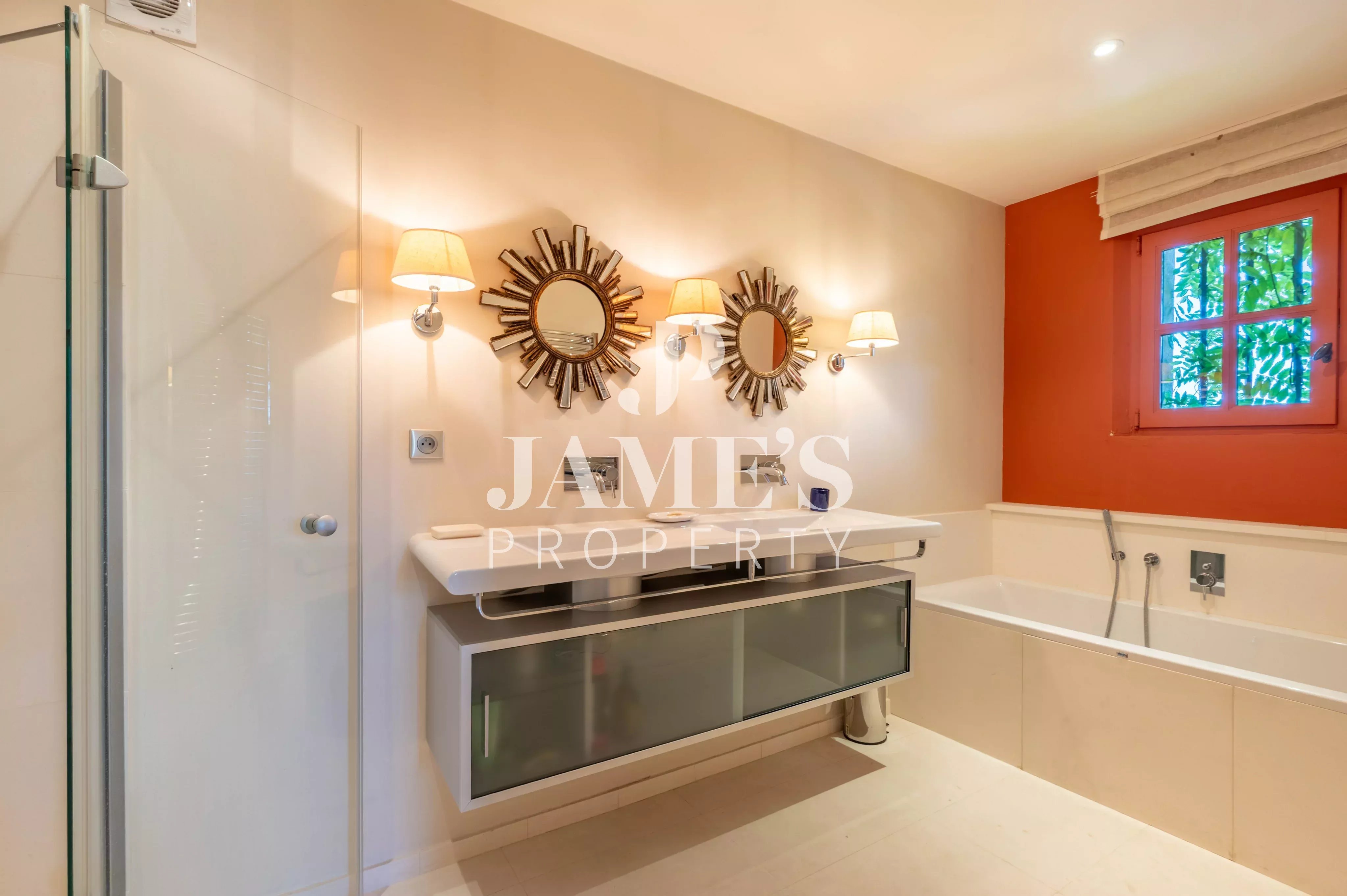 Photo 12 — JAME'S PROPERTY