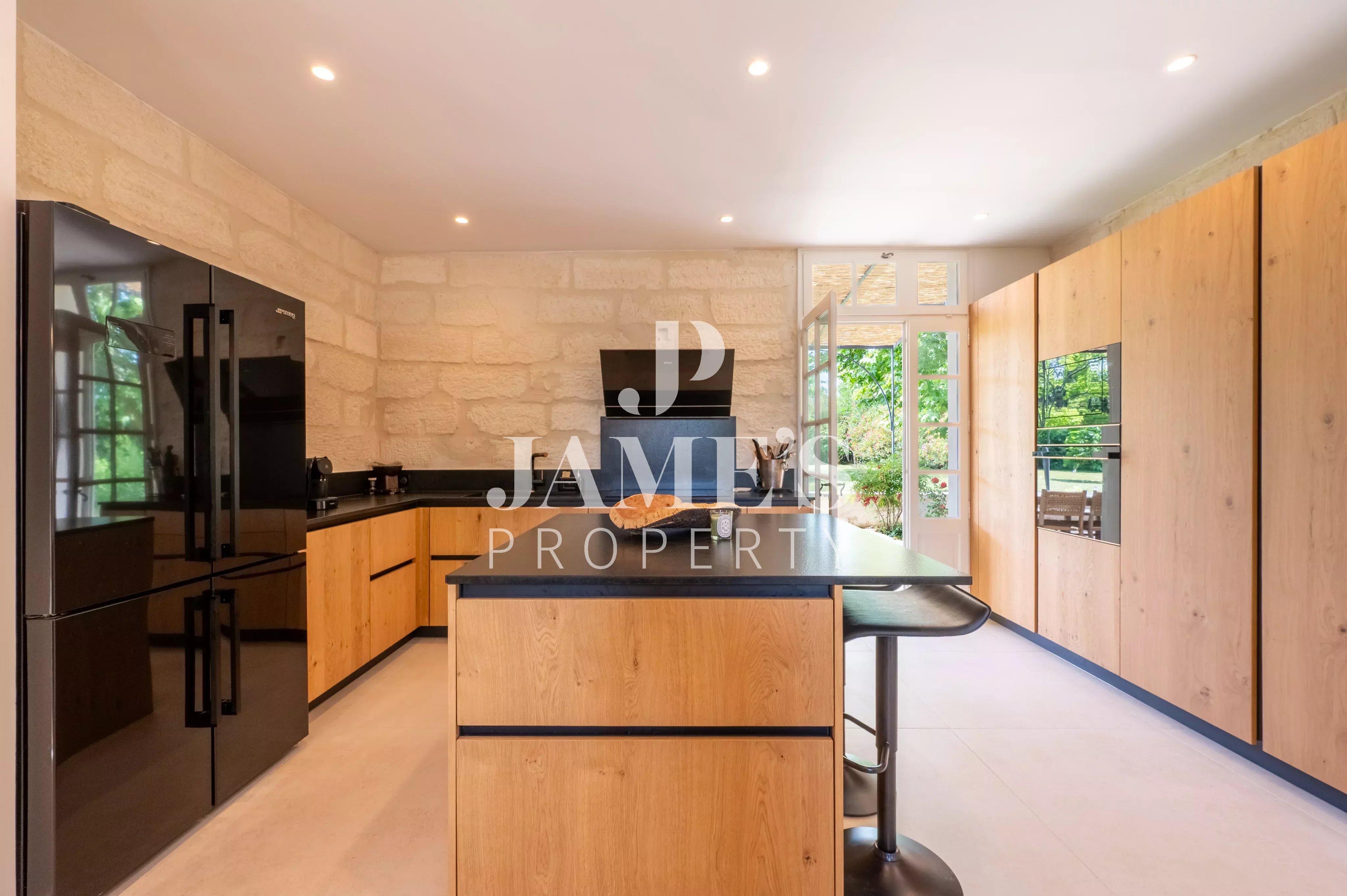 Photo 12 — JAME'S PROPERTY
