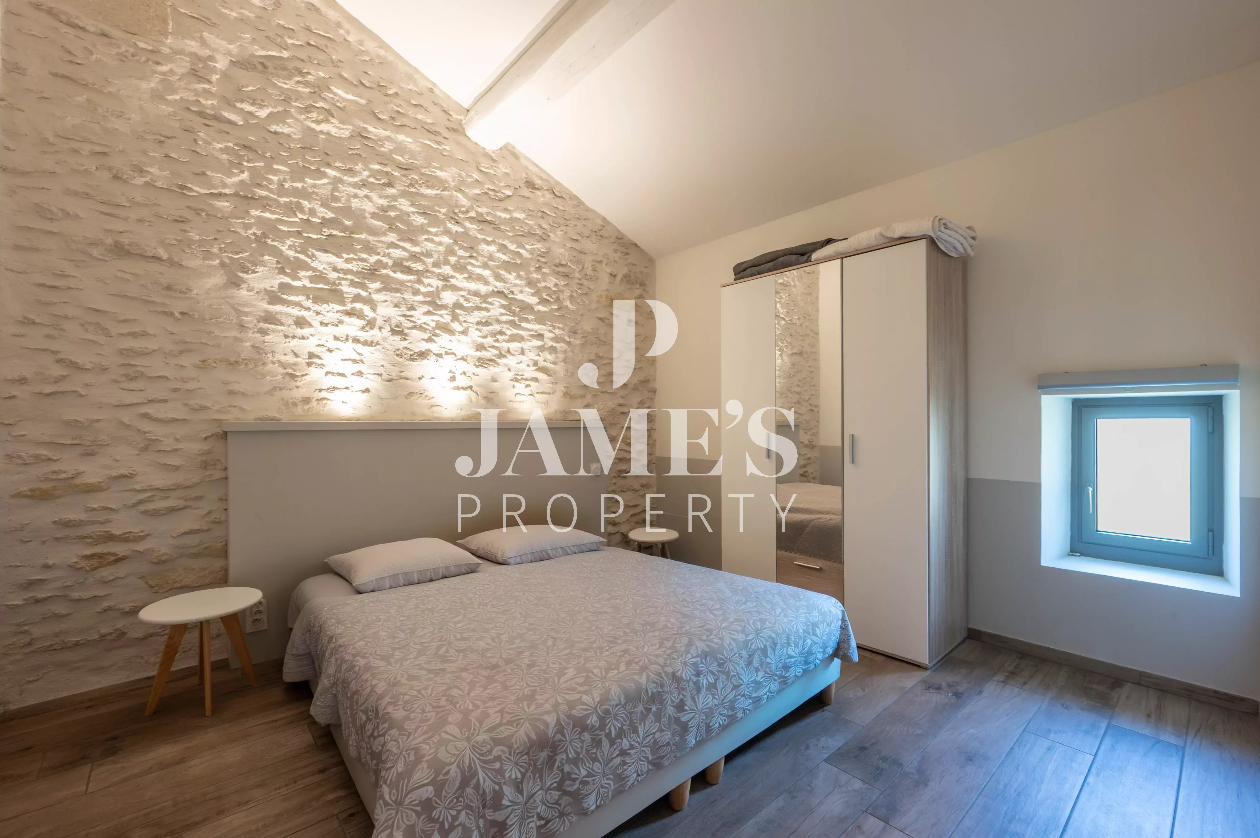 Photo 5 — JAME'S PROPERTY