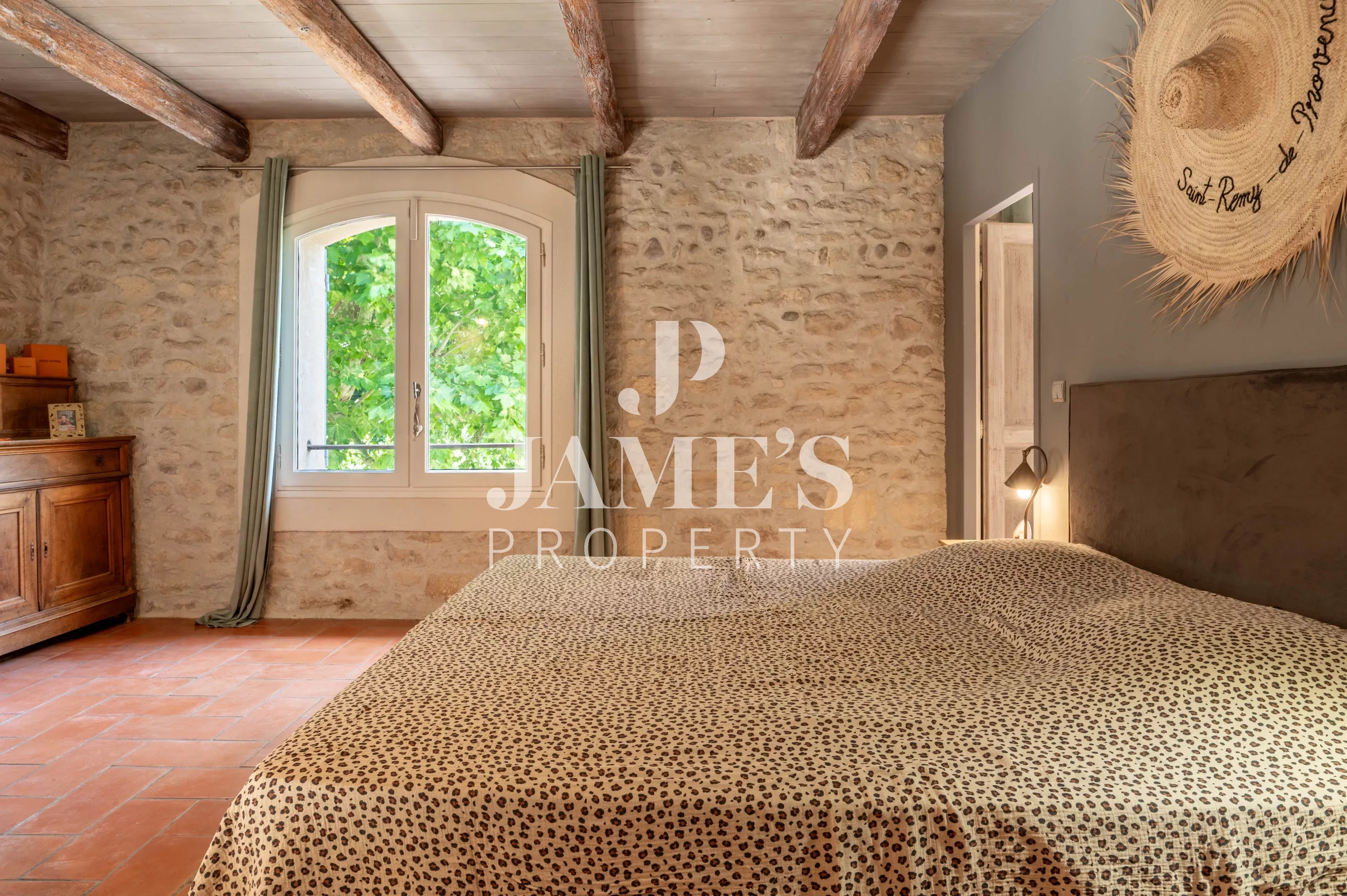 Photo 14 — JAME'S PROPERTY