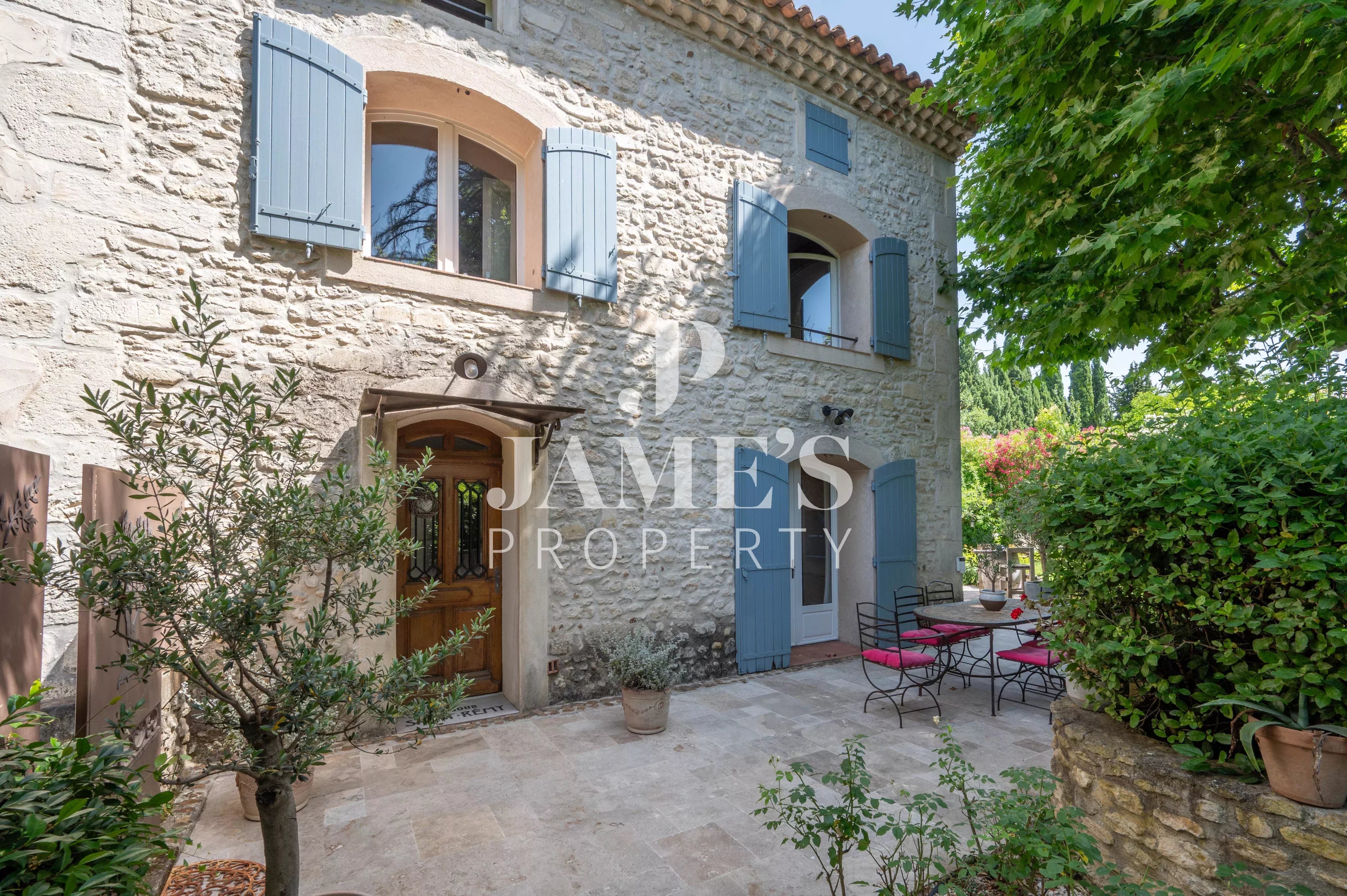 Photo 4 — JAME'S PROPERTY