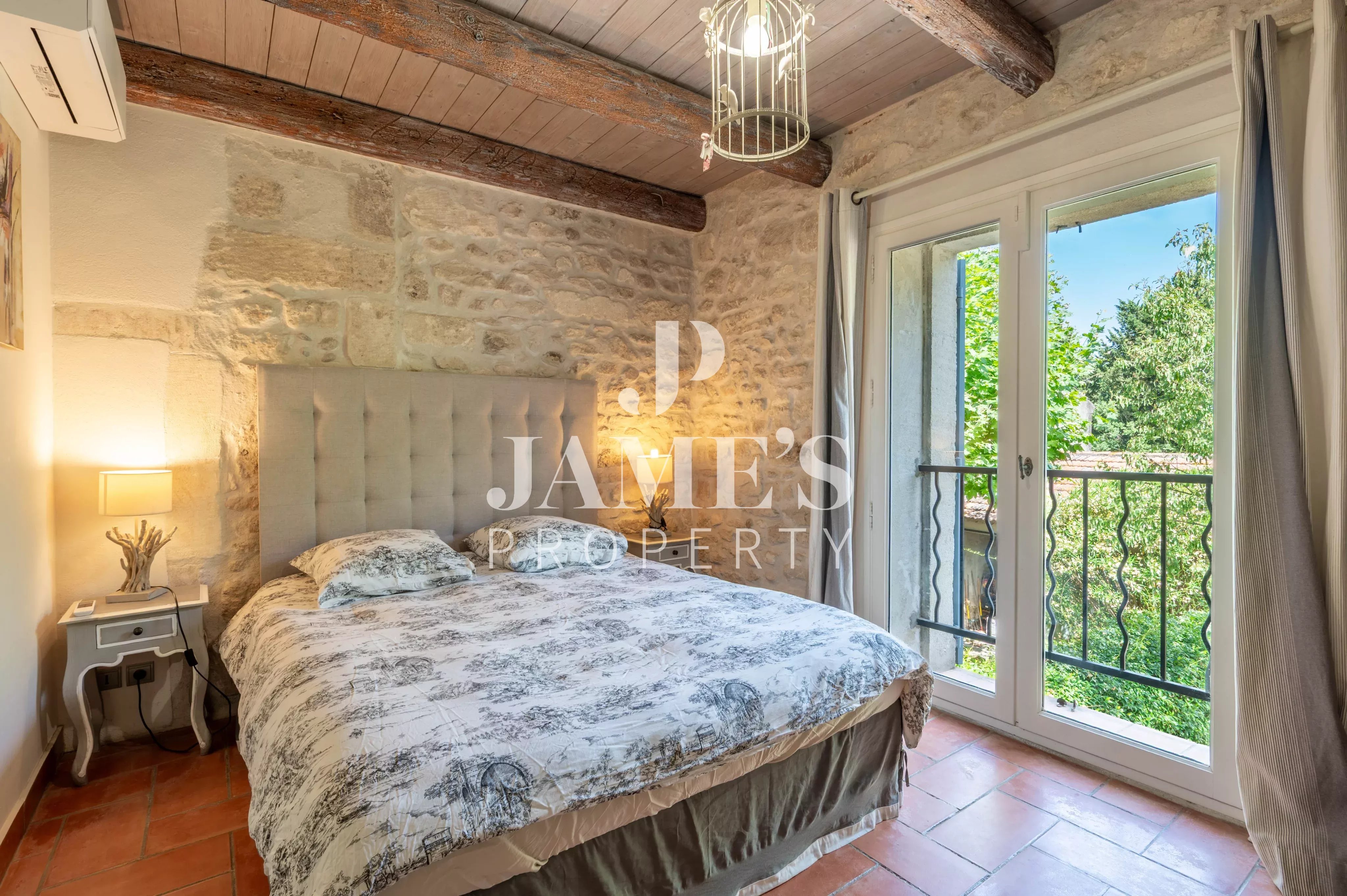 Photo 11 — JAME'S PROPERTY