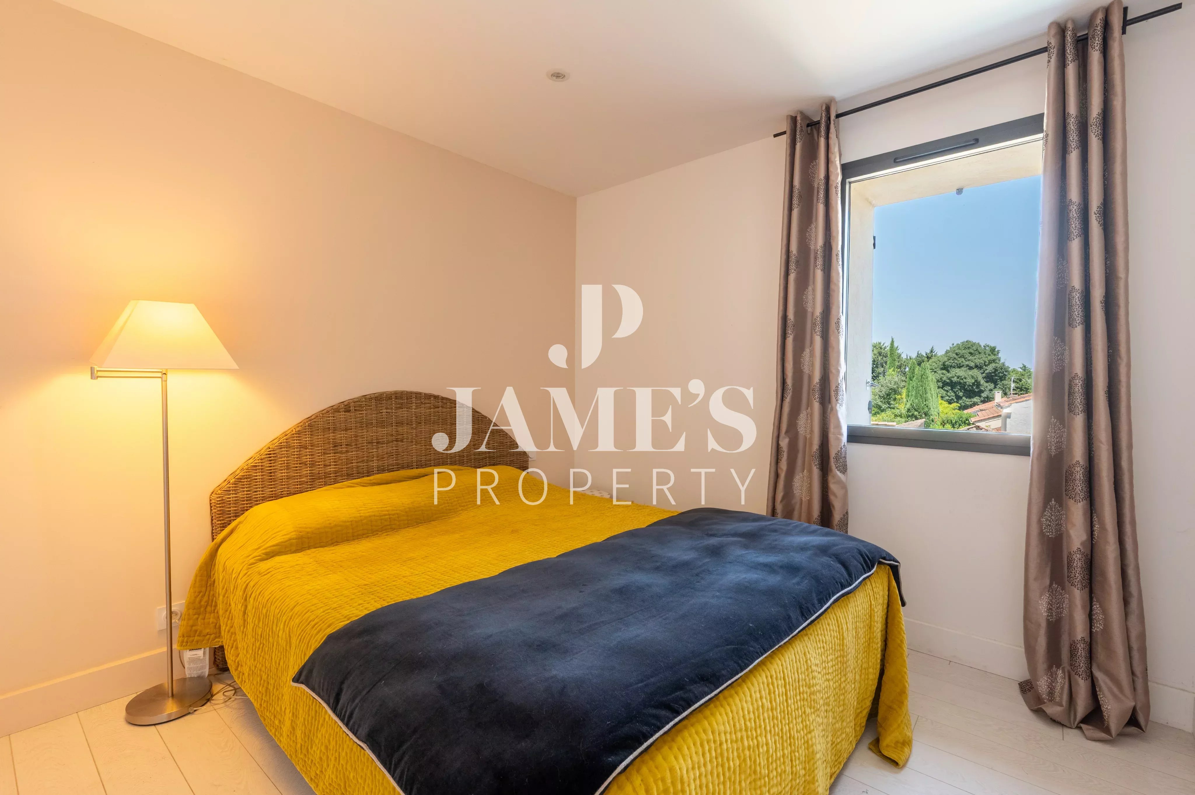 Photo 8 — JAME'S PROPERTY