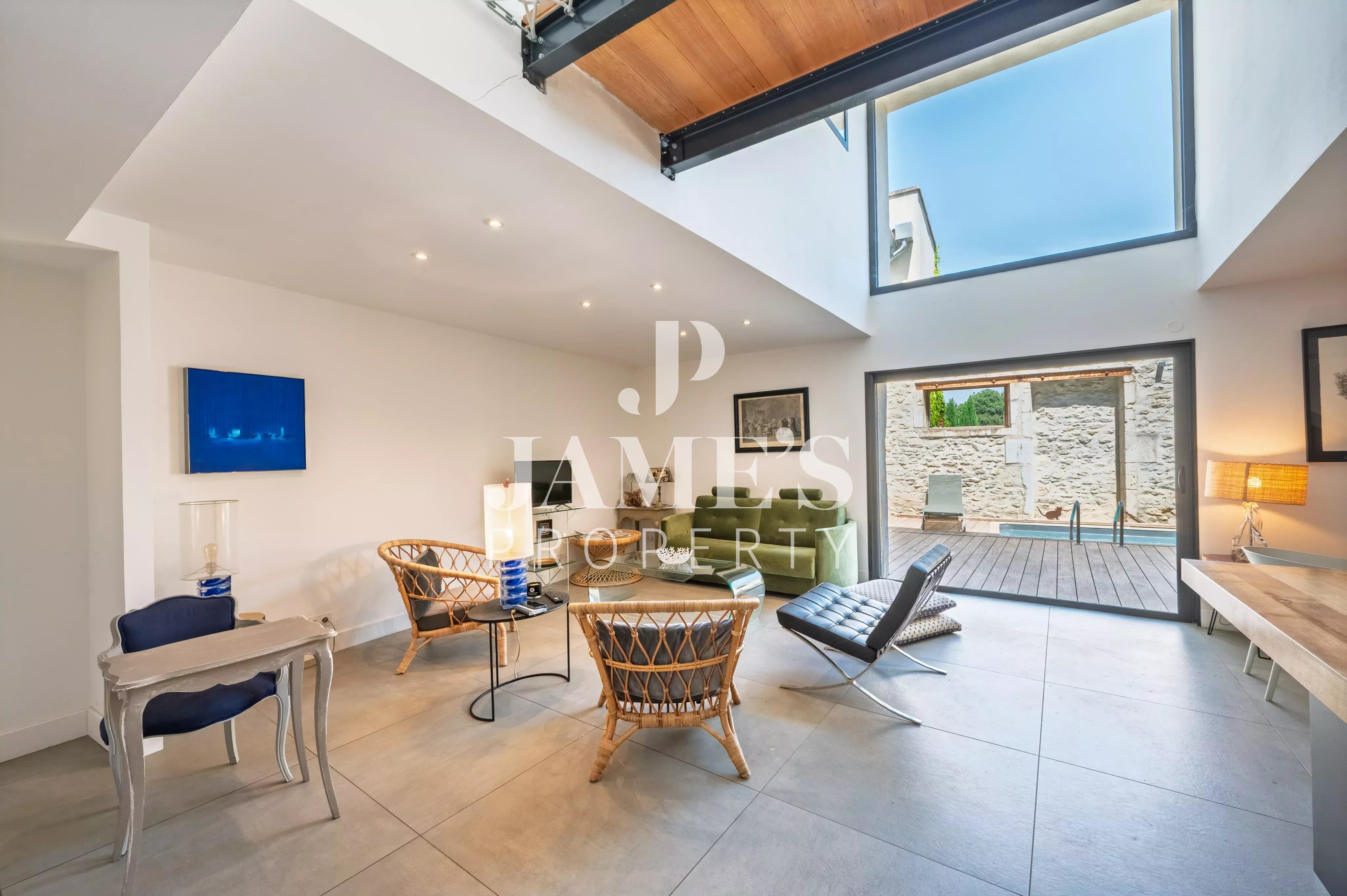 Photo 3 — JAME'S PROPERTY