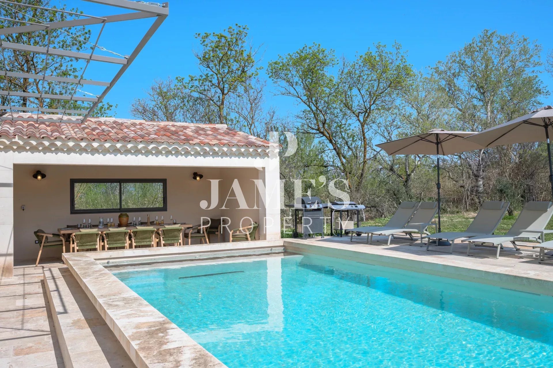 Photo 8 — JAME'S PROPERTY