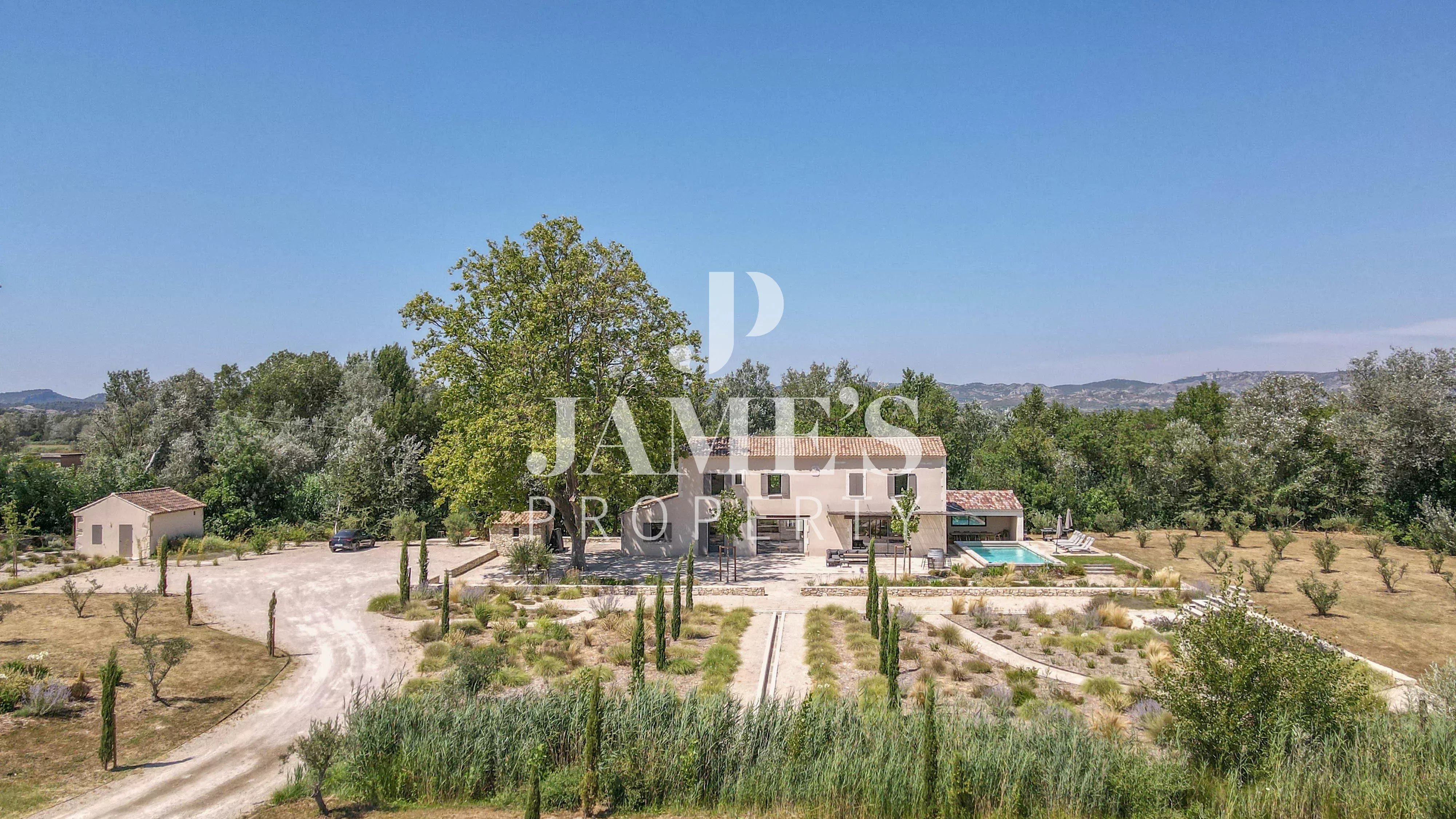 Photo 2 — JAME'S PROPERTY