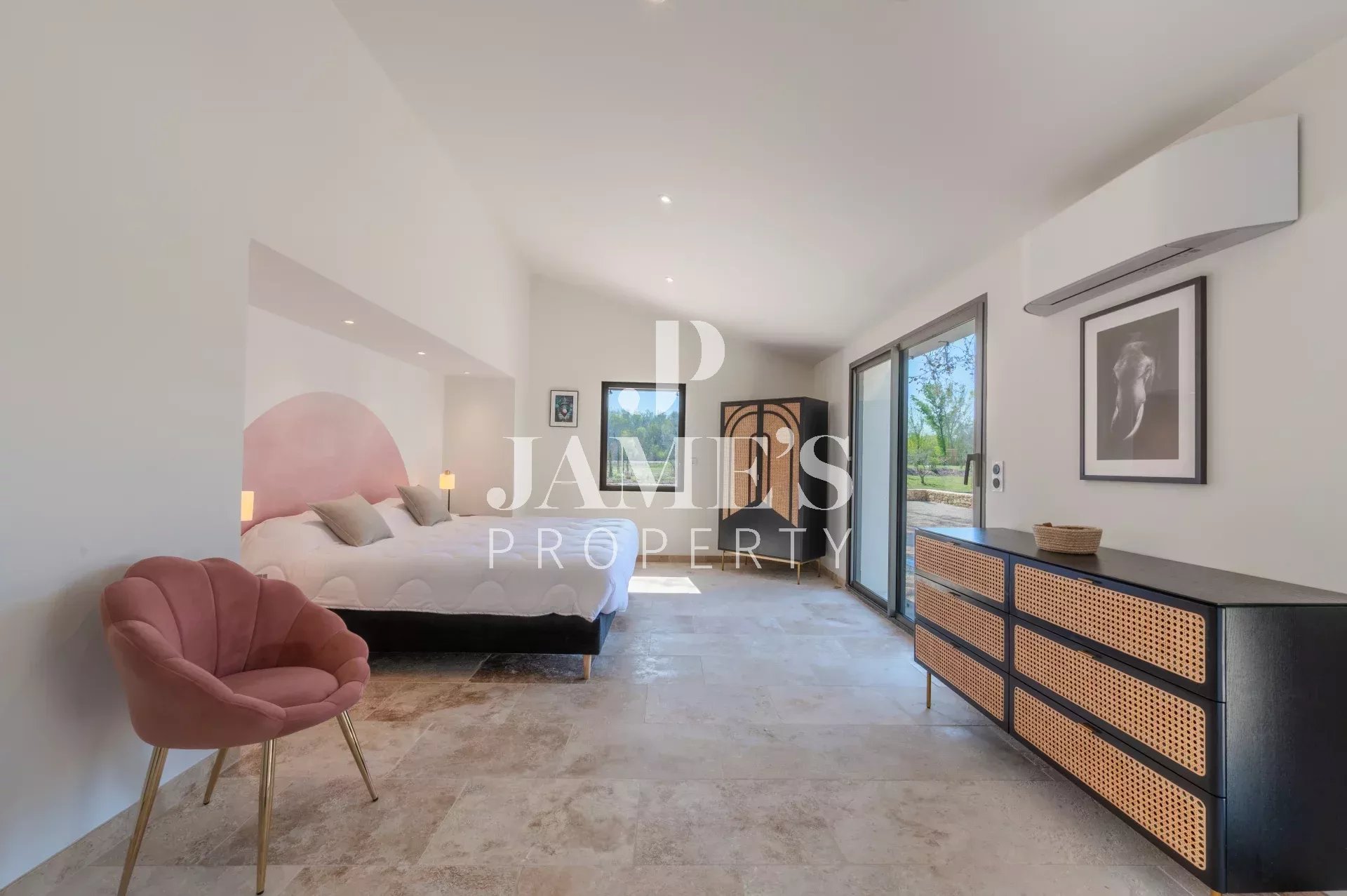 Photo 21 — JAME'S PROPERTY
