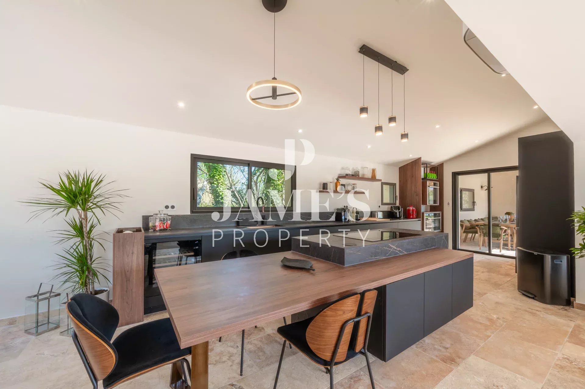 Photo 18 — JAME'S PROPERTY