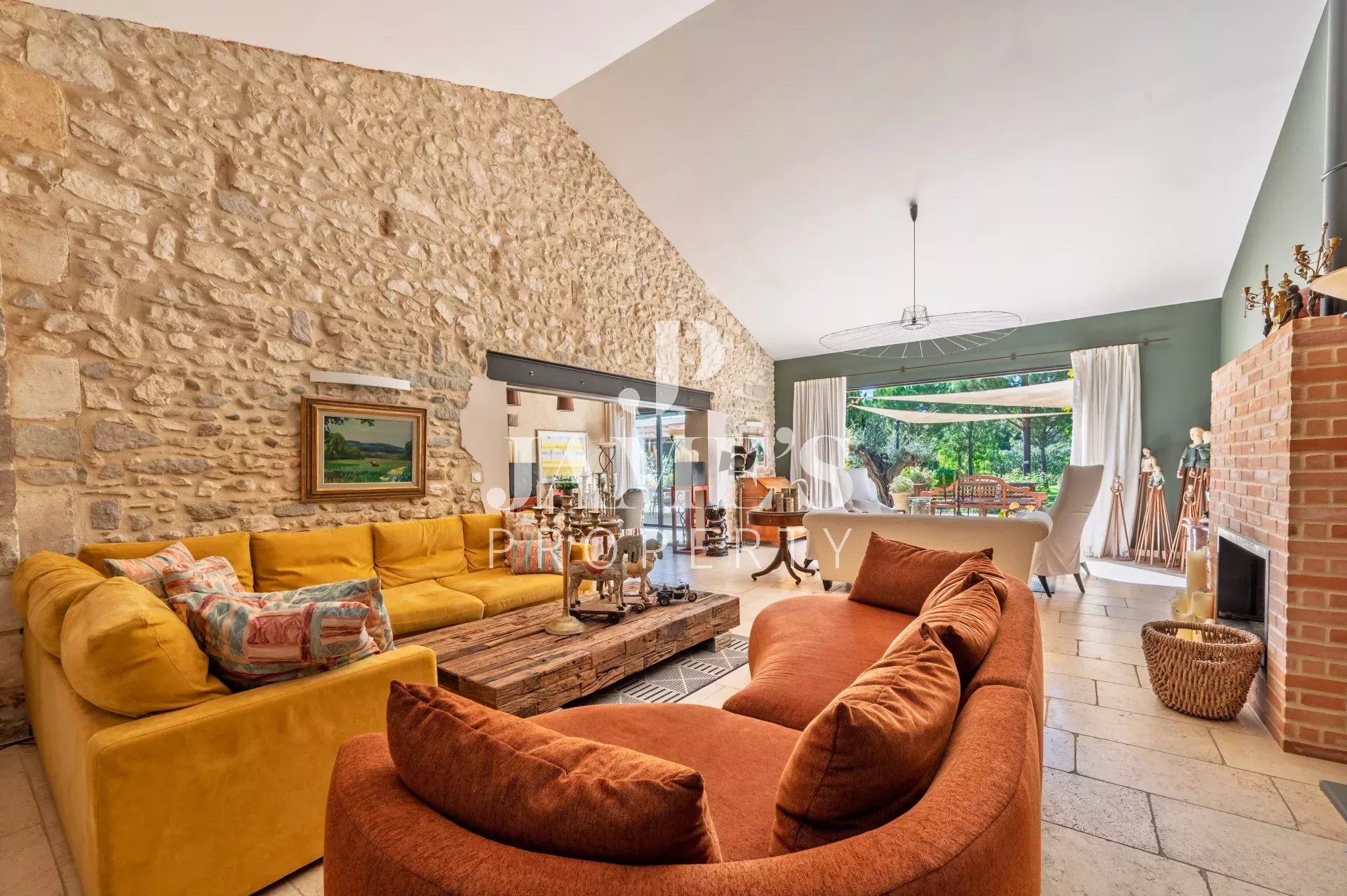 Photo 8 — JAME'S PROPERTY