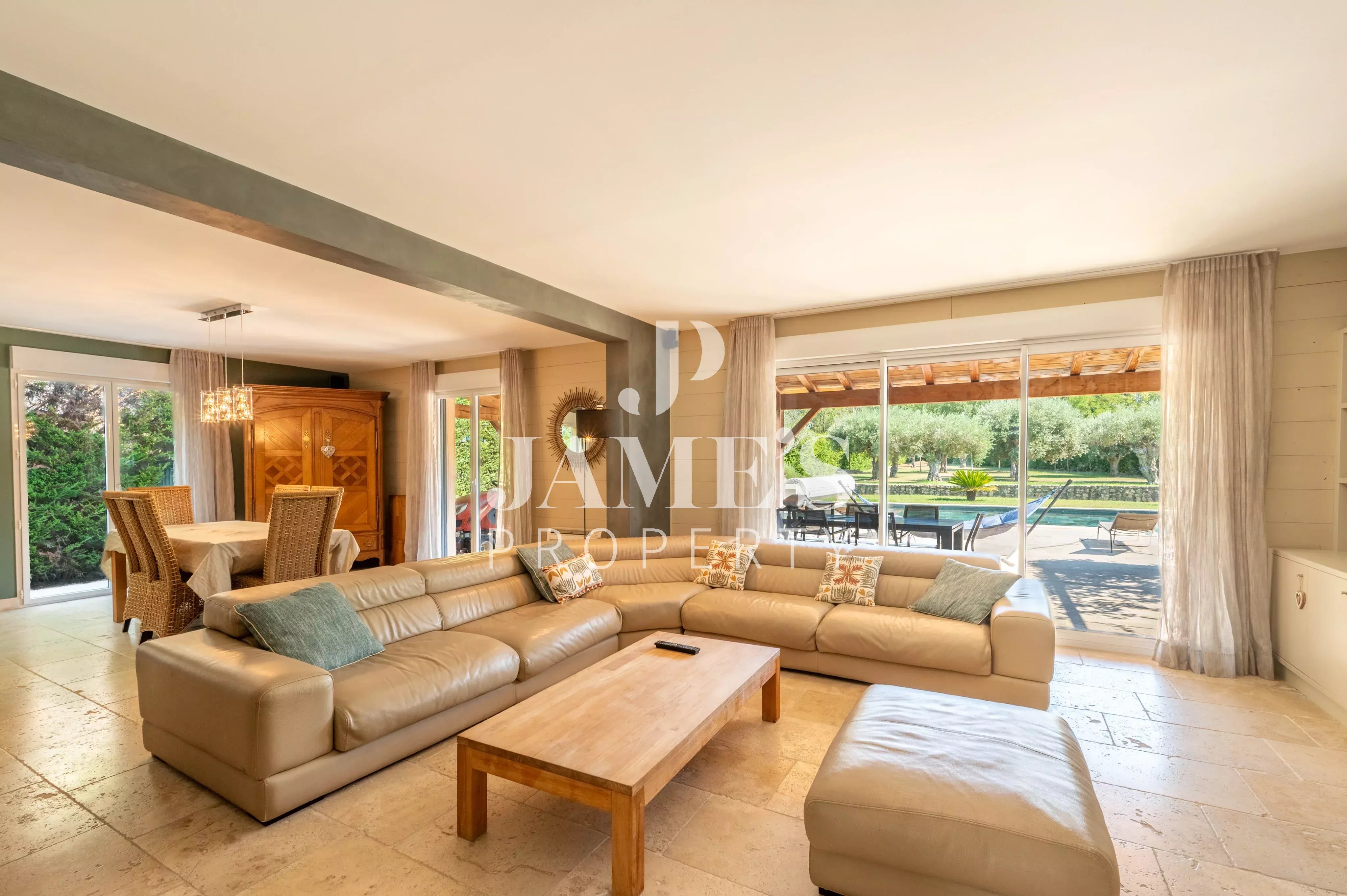 Photo 6 — JAME'S PROPERTY
