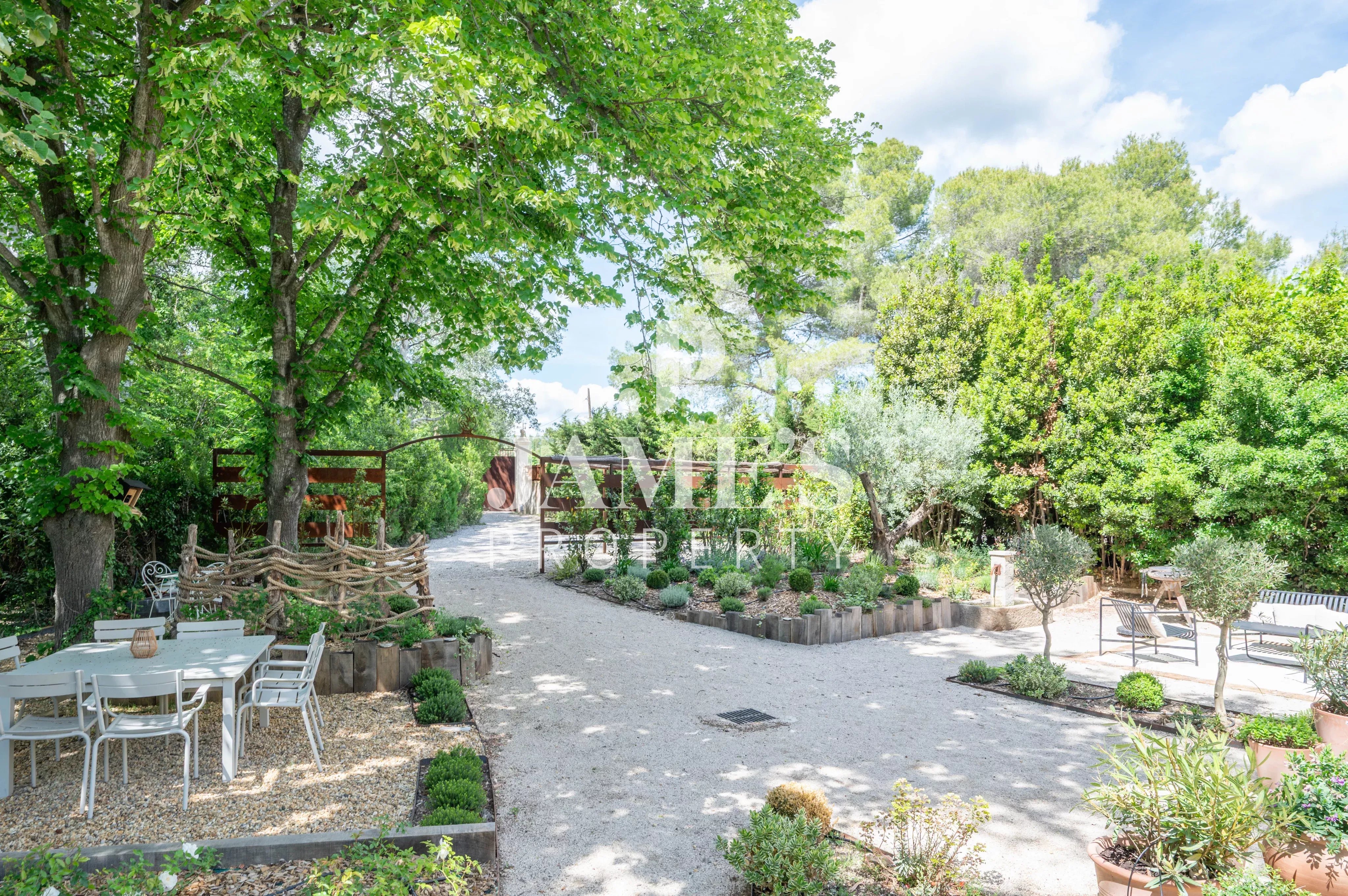 Photo 16 — JAME'S PROPERTY