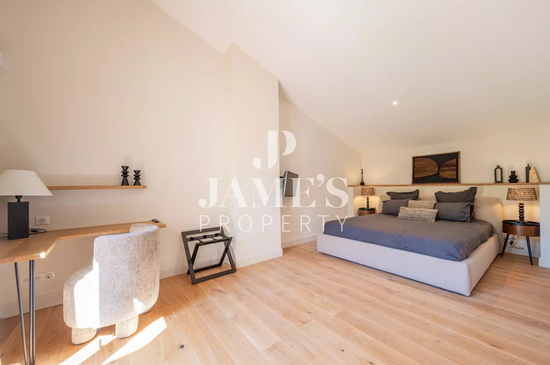 Photo 30 — JAME'S PROPERTY