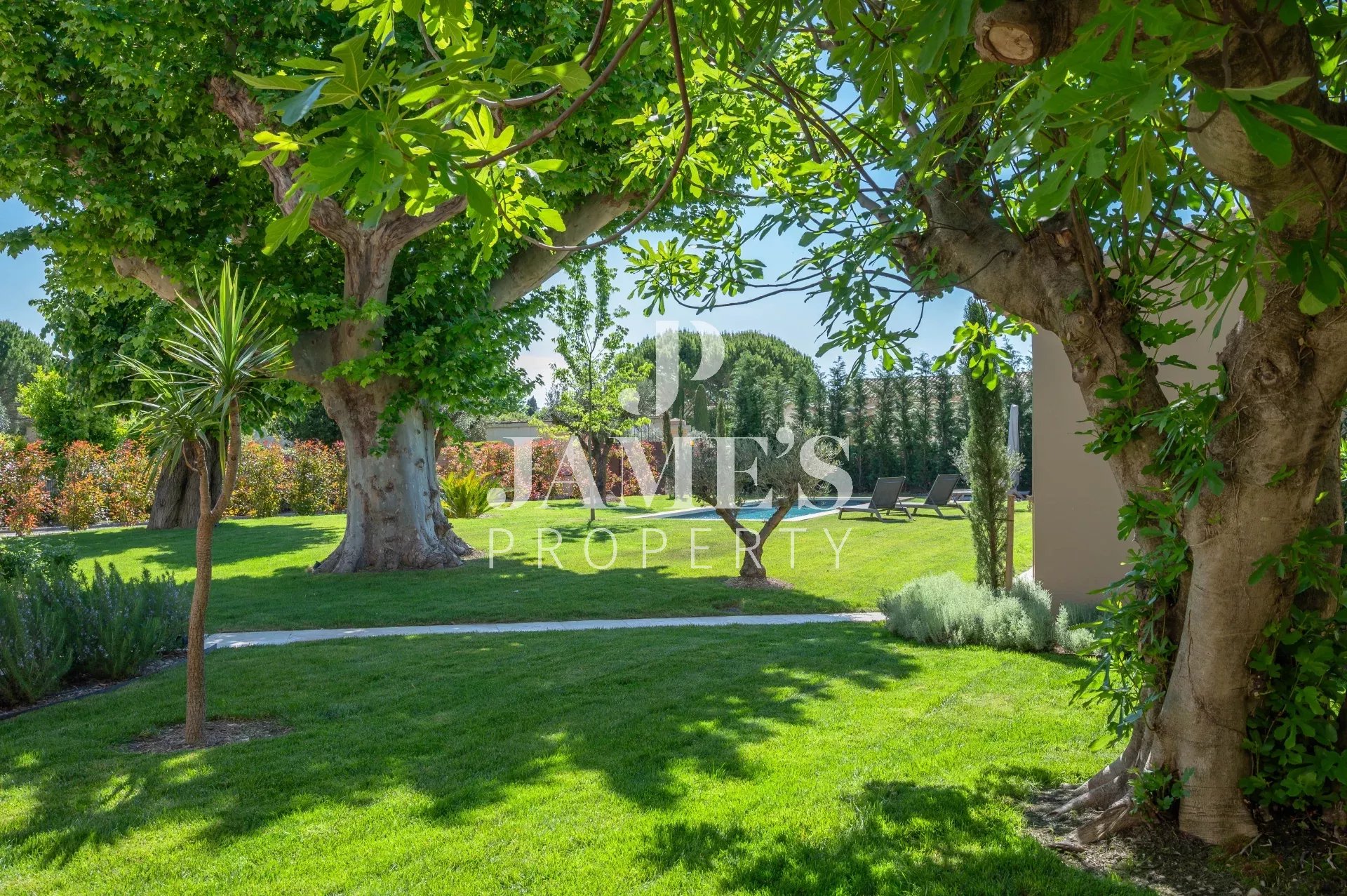 Photo 12 — JAME'S PROPERTY