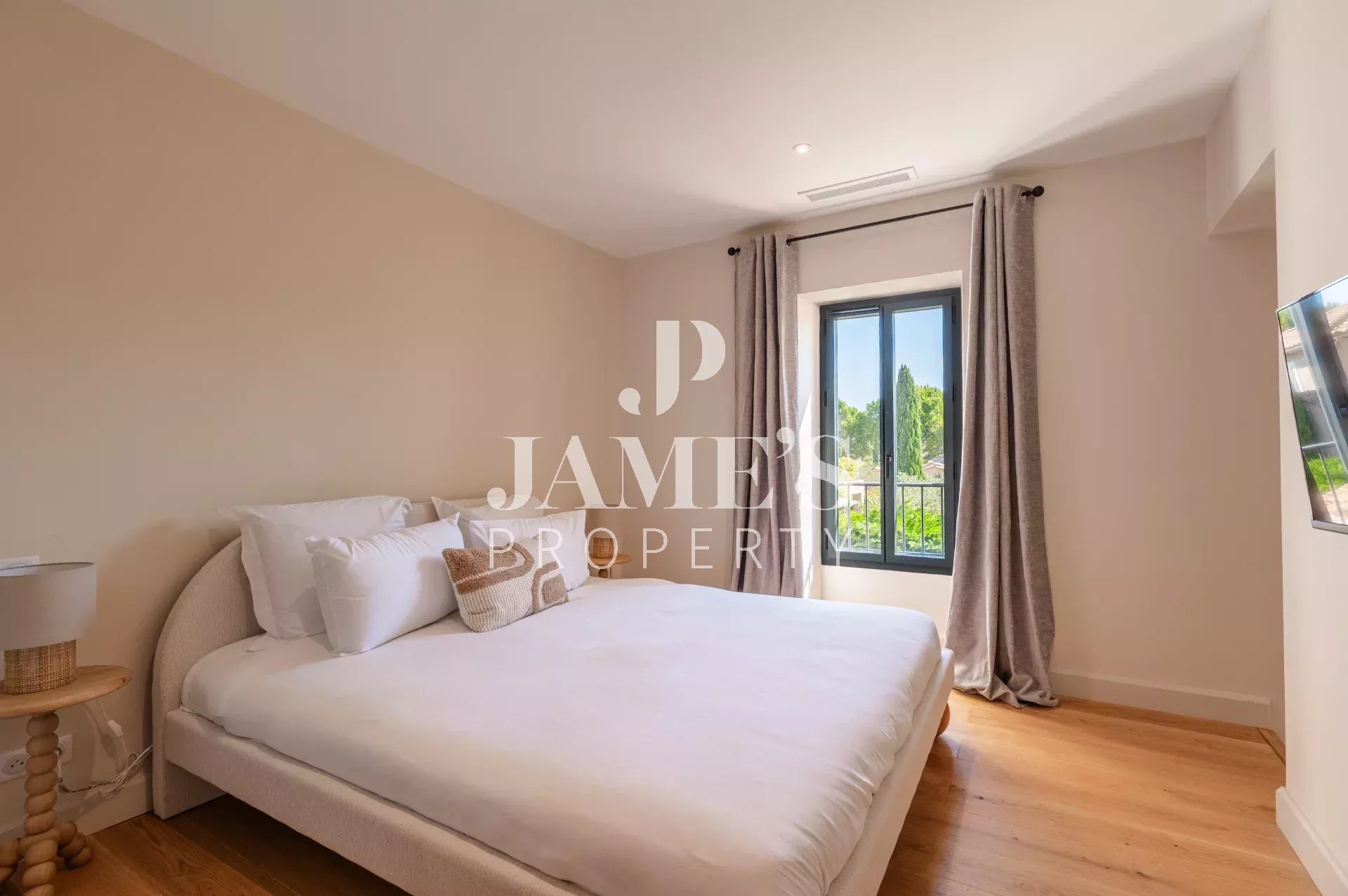Photo 27 — JAME'S PROPERTY