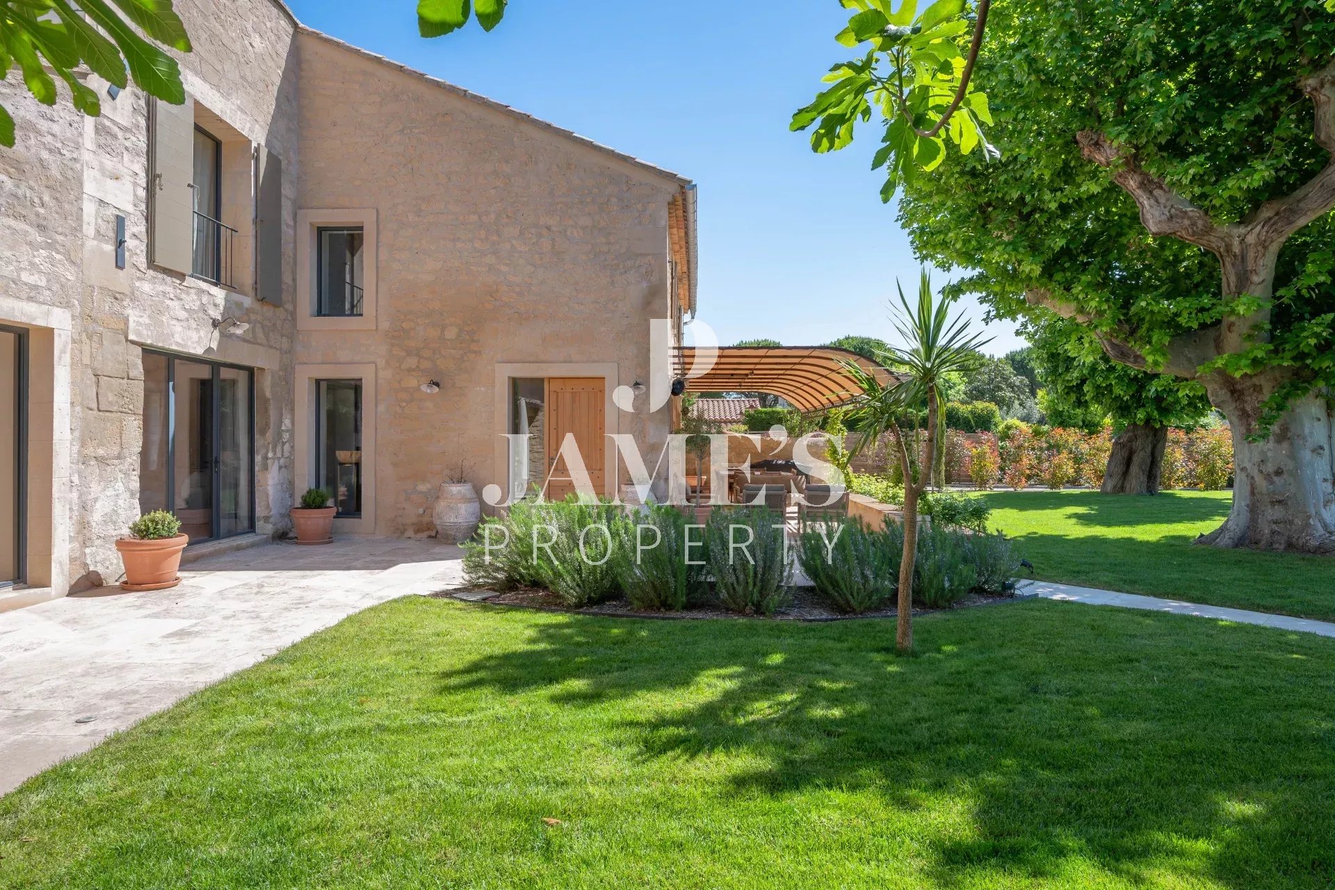 Photo 8 — JAME'S PROPERTY