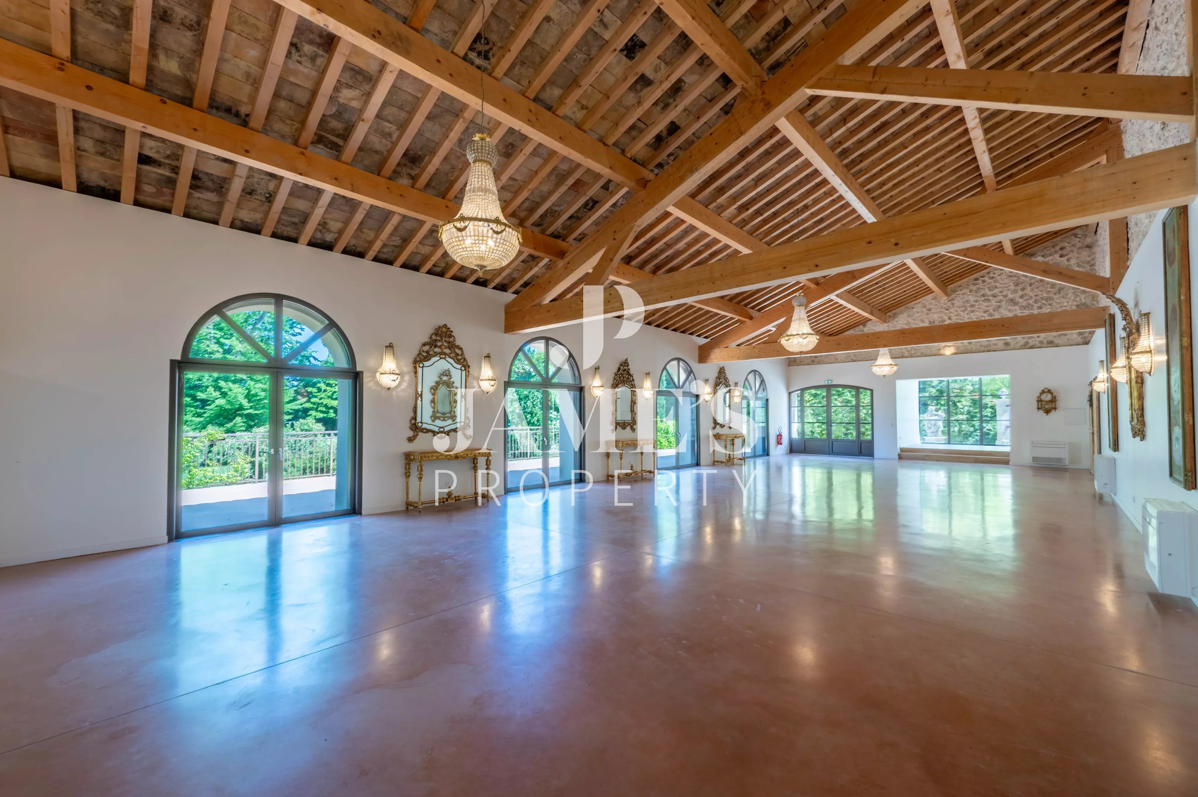 Photo 8 — JAME'S PROPERTY