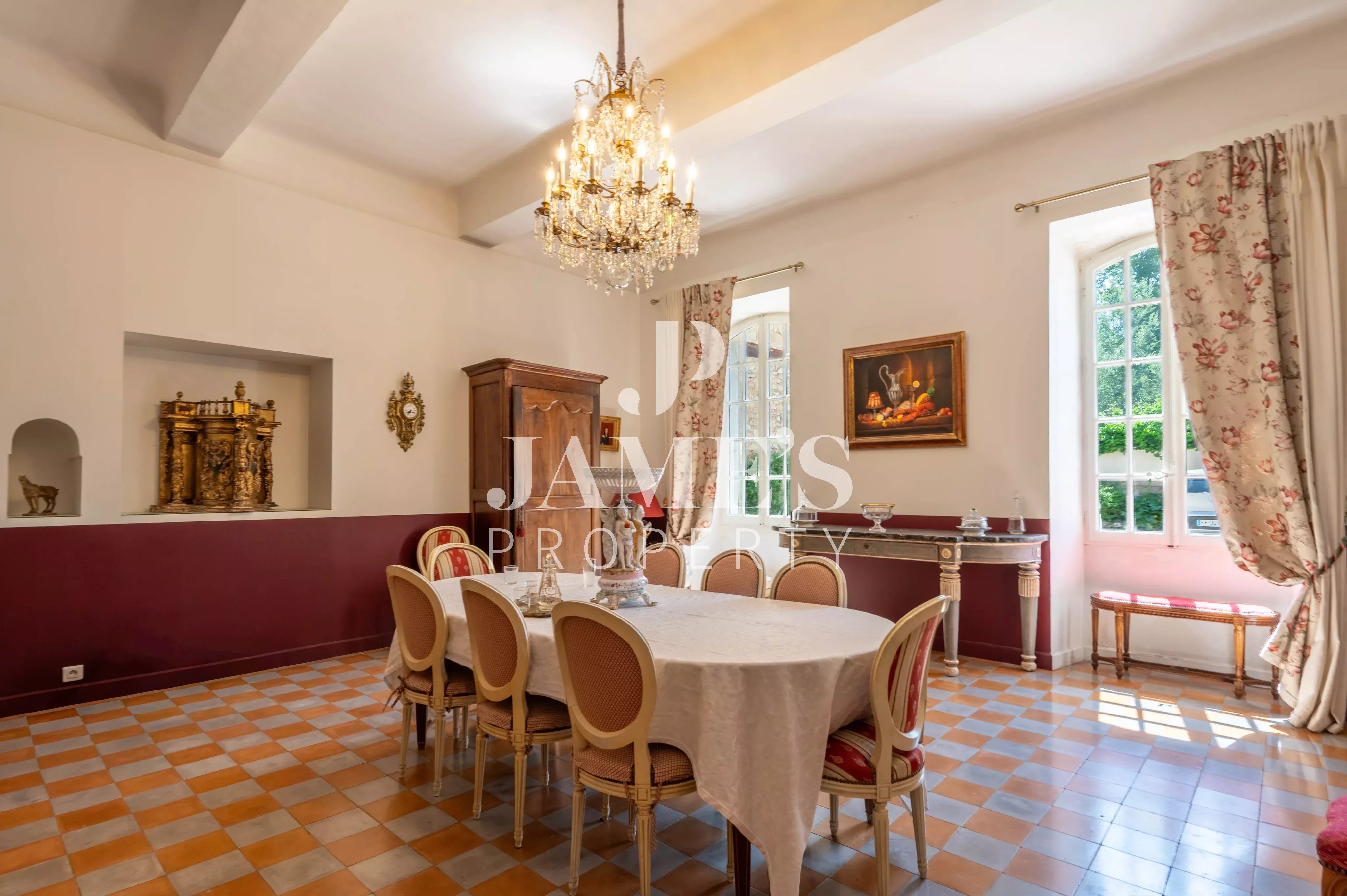 Photo 11 — JAME'S PROPERTY