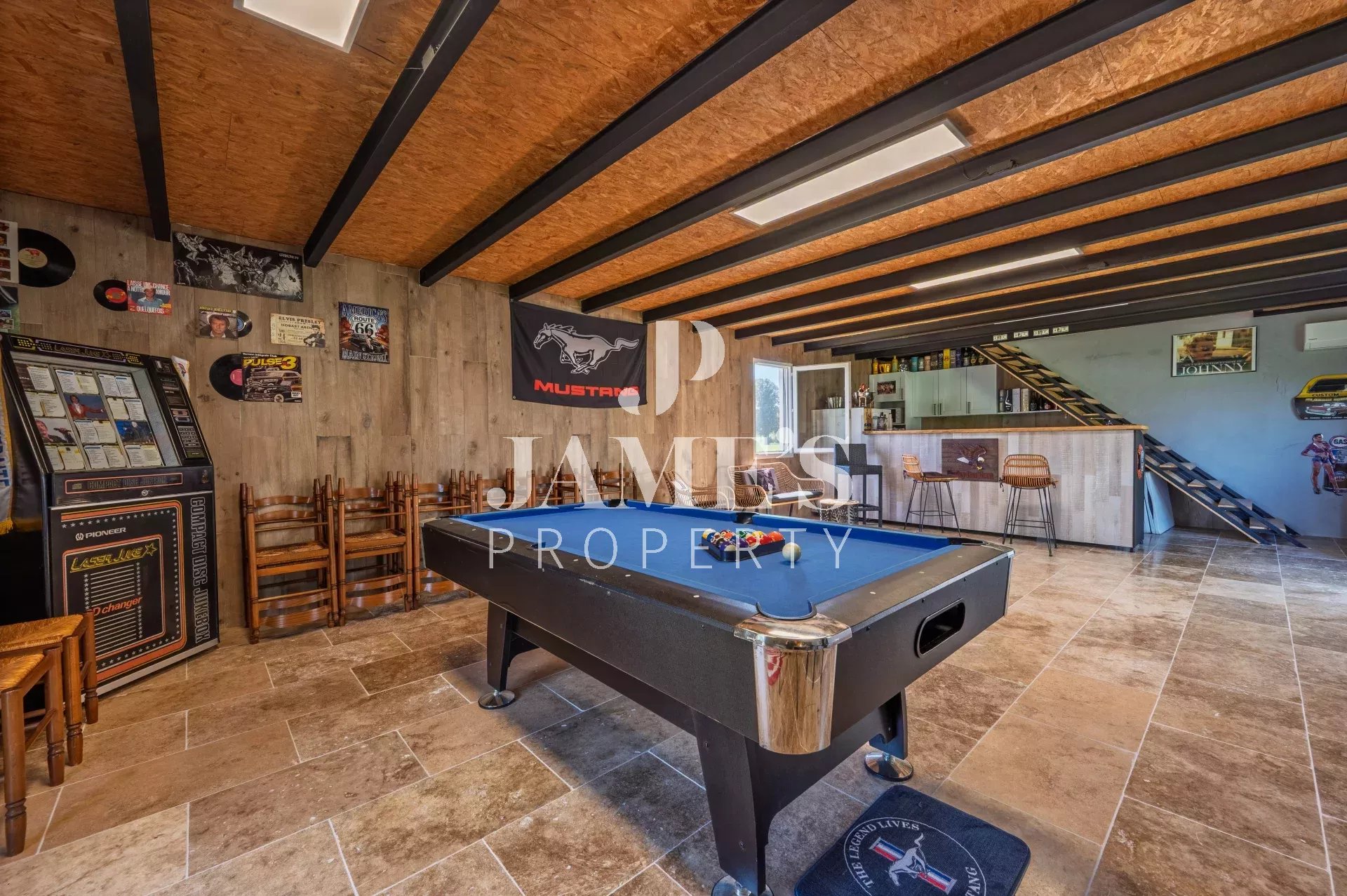 Photo 8 — JAME'S PROPERTY