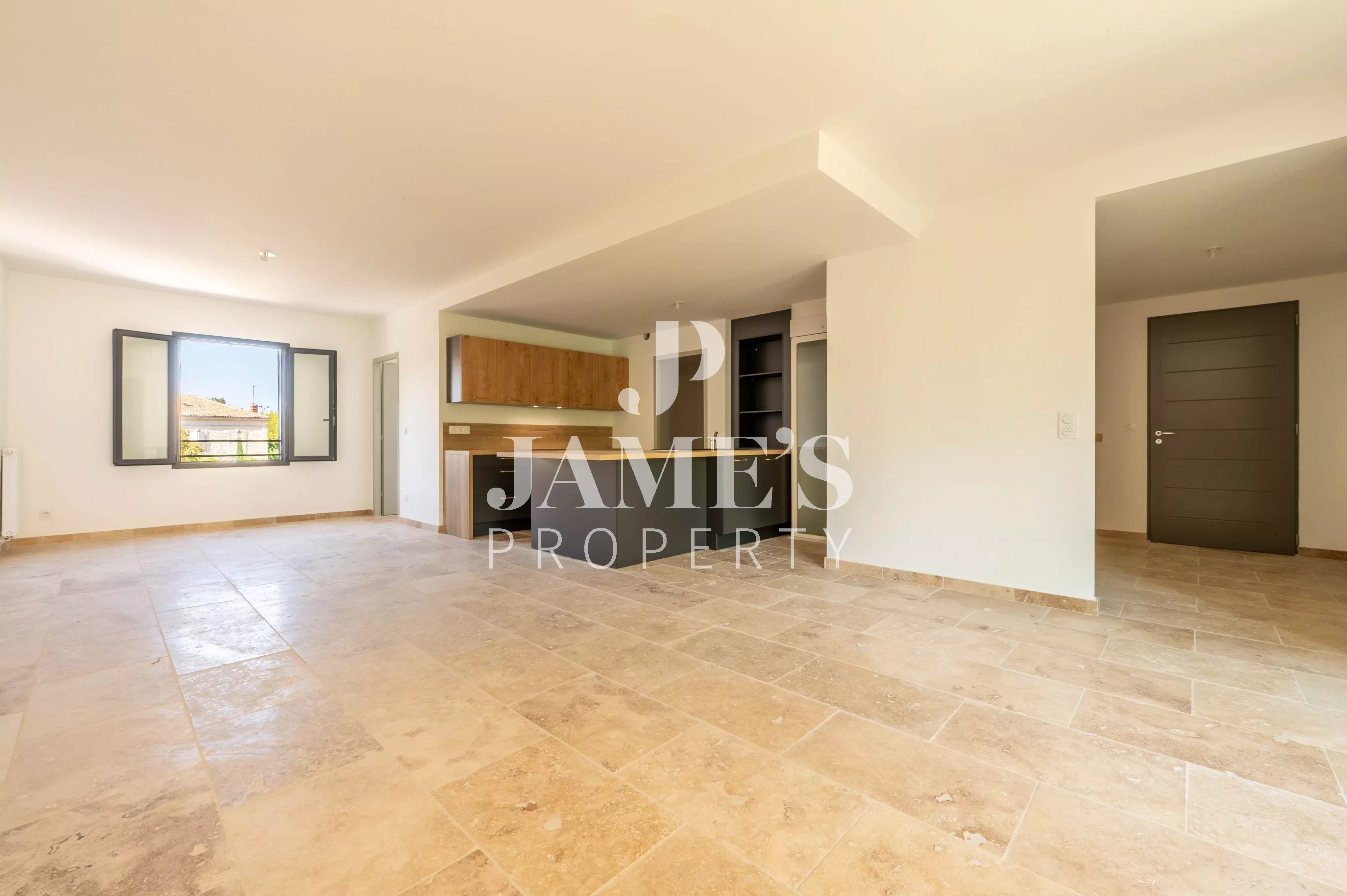 Photo 3 — JAME'S PROPERTY