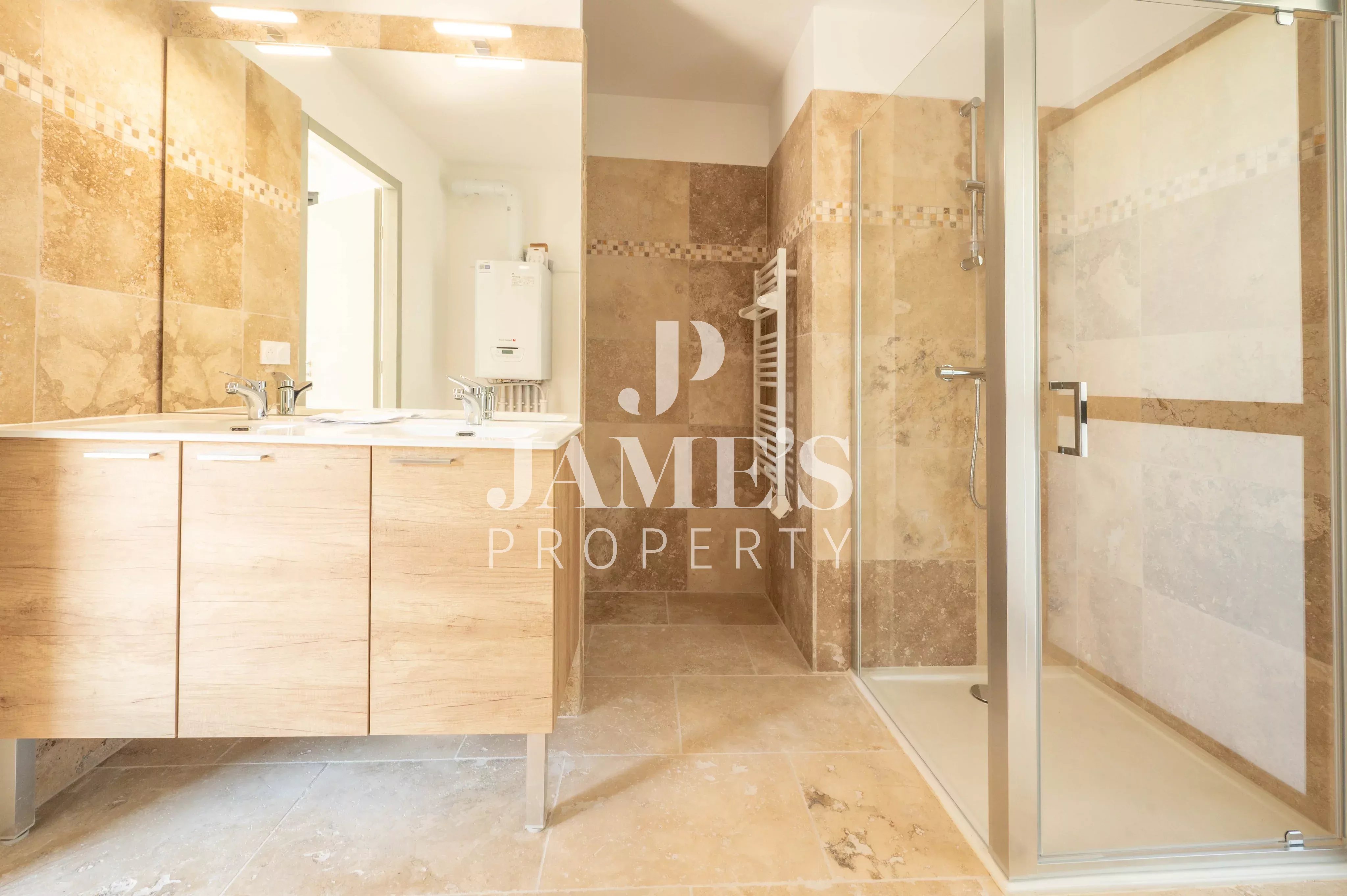 Photo 13 — JAME'S PROPERTY