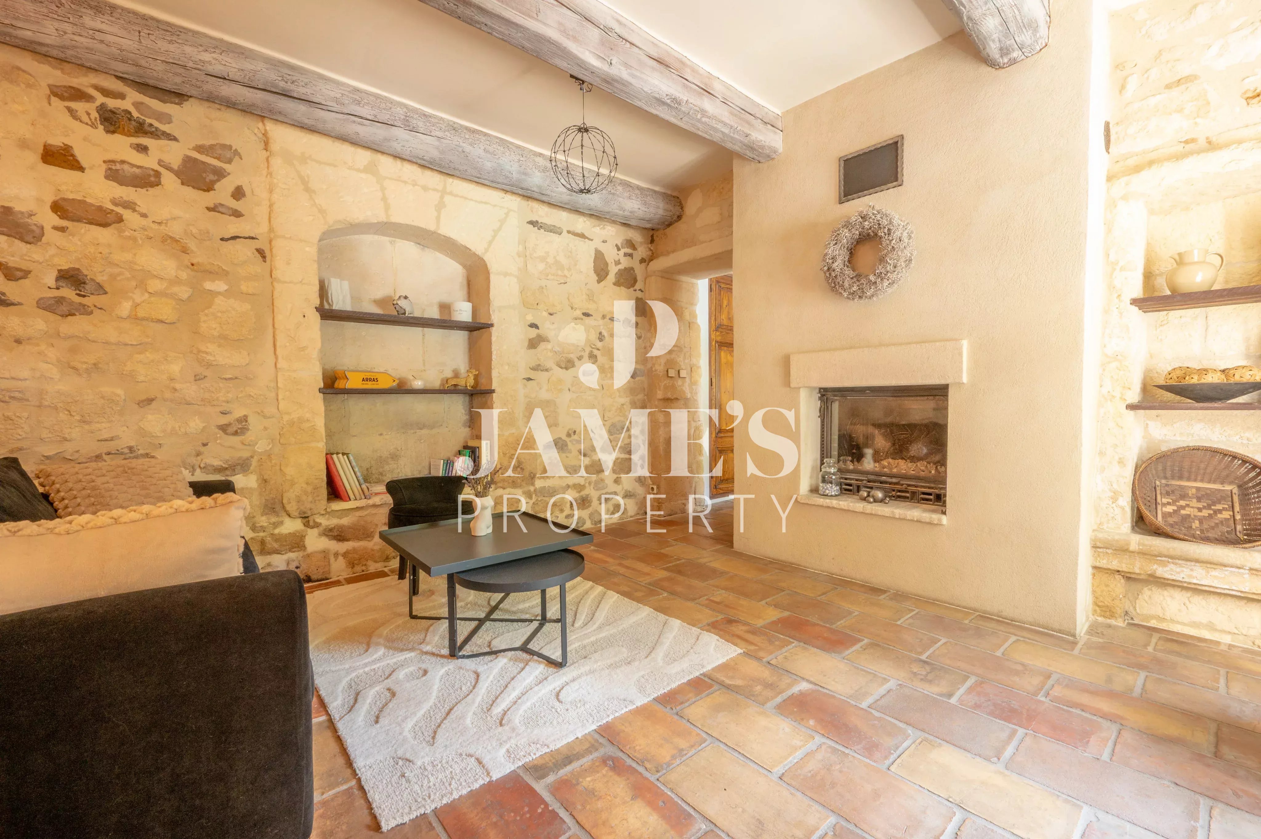 Photo 9 — JAME'S PROPERTY