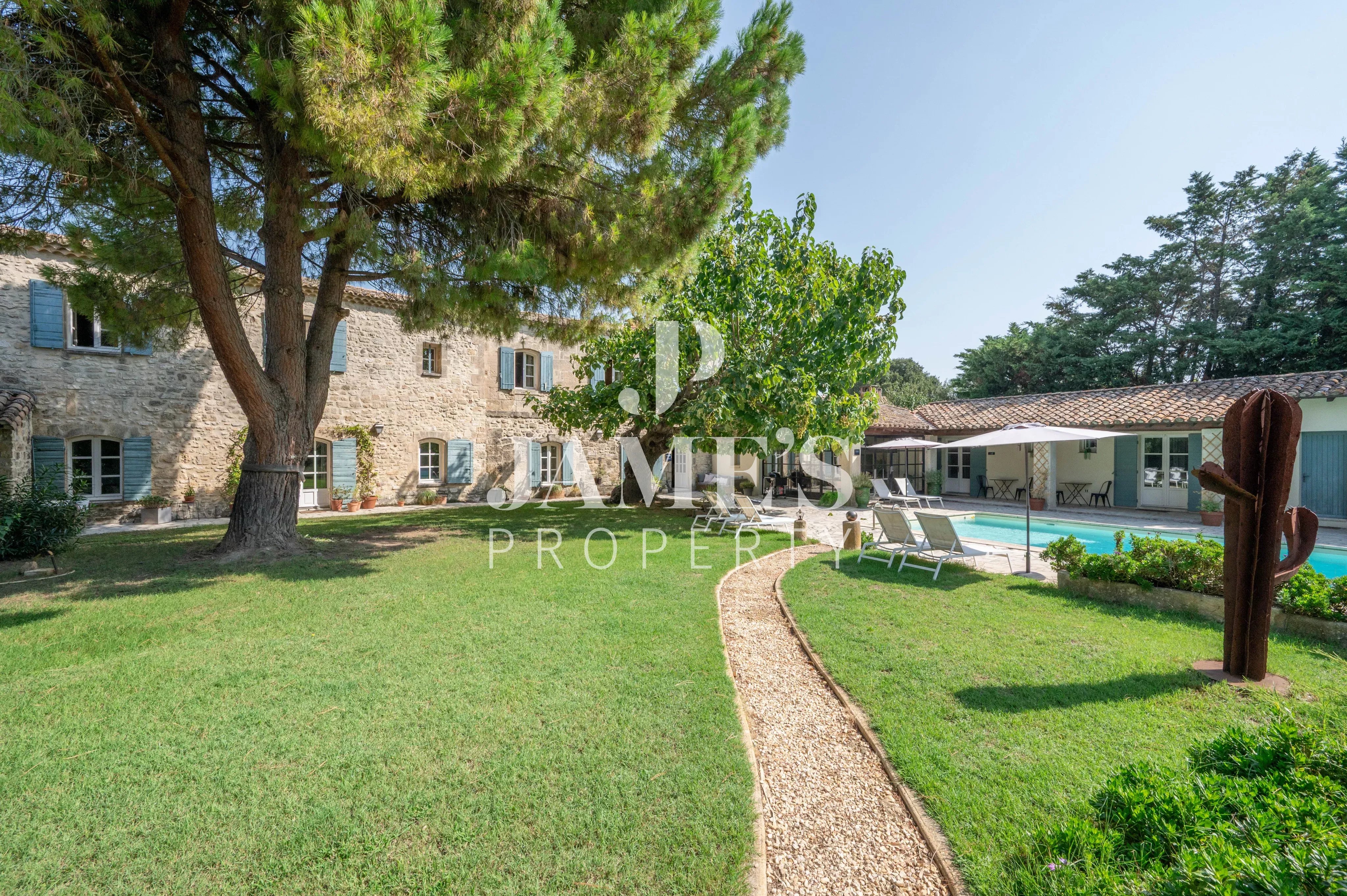Photo 4 — JAME'S PROPERTY