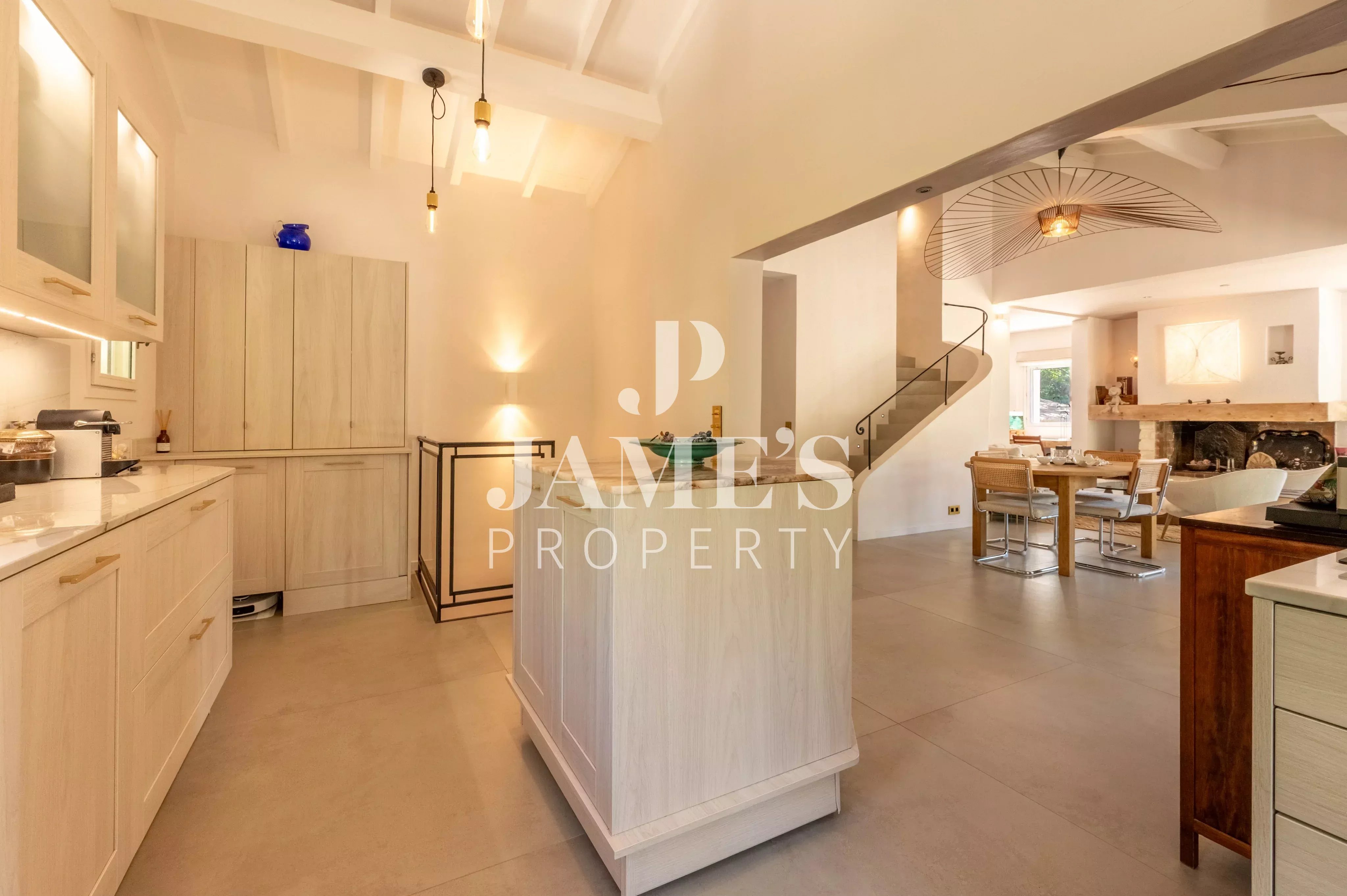 Photo 8 — JAME'S PROPERTY