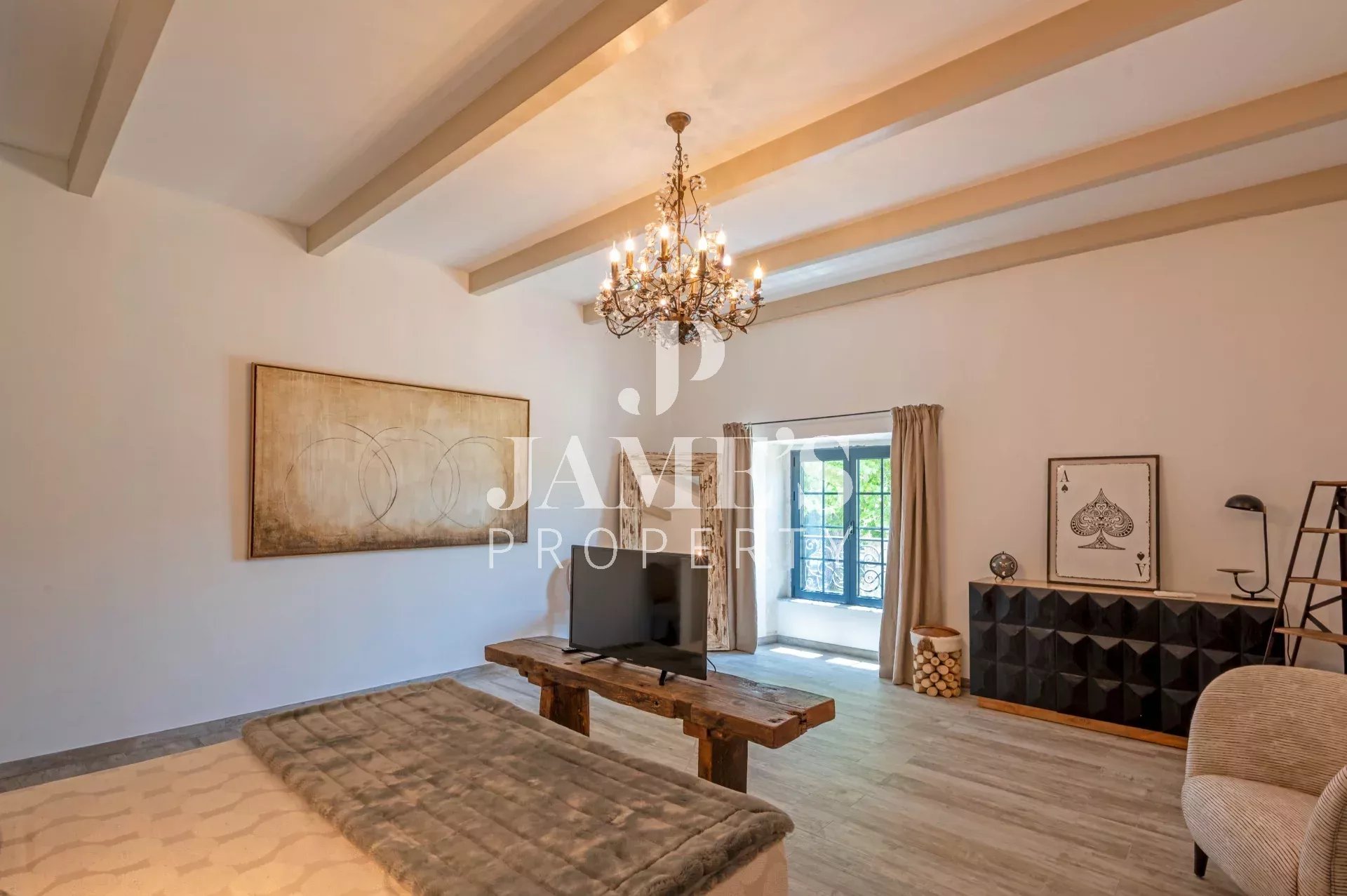 Photo 12 — JAME'S PROPERTY
