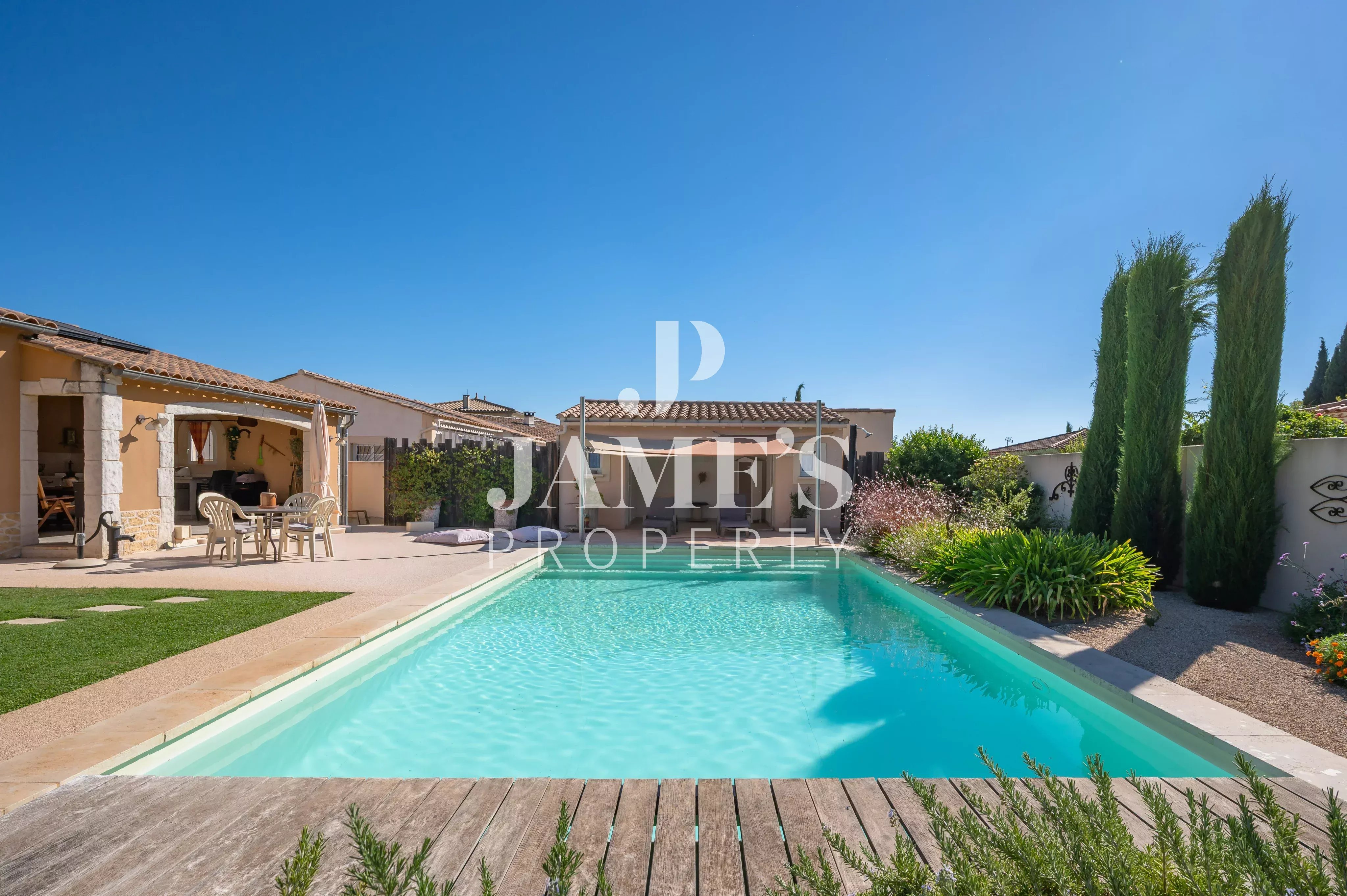 Photo 5 — JAME'S PROPERTY