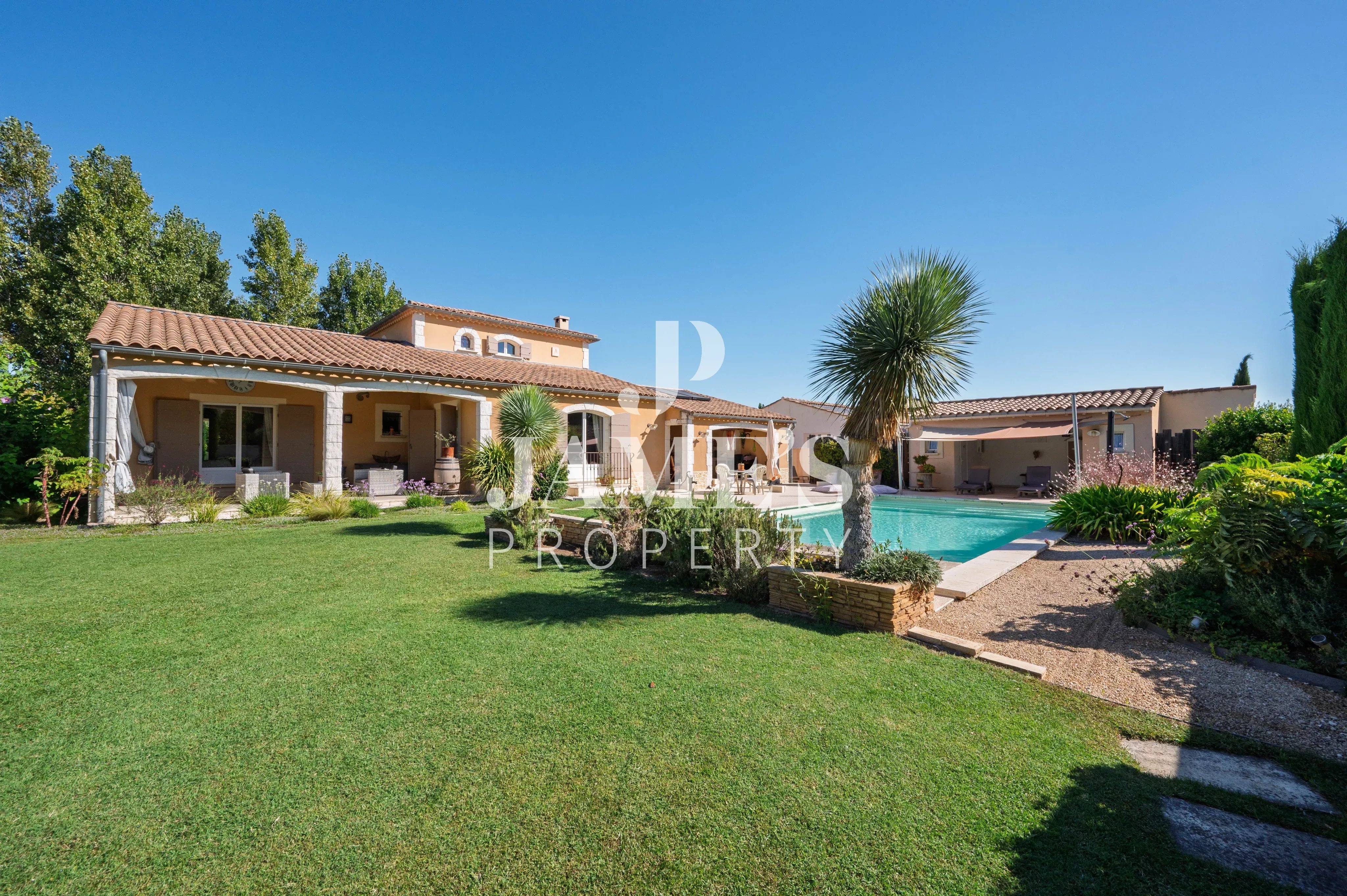 Photo 3 — JAME'S PROPERTY